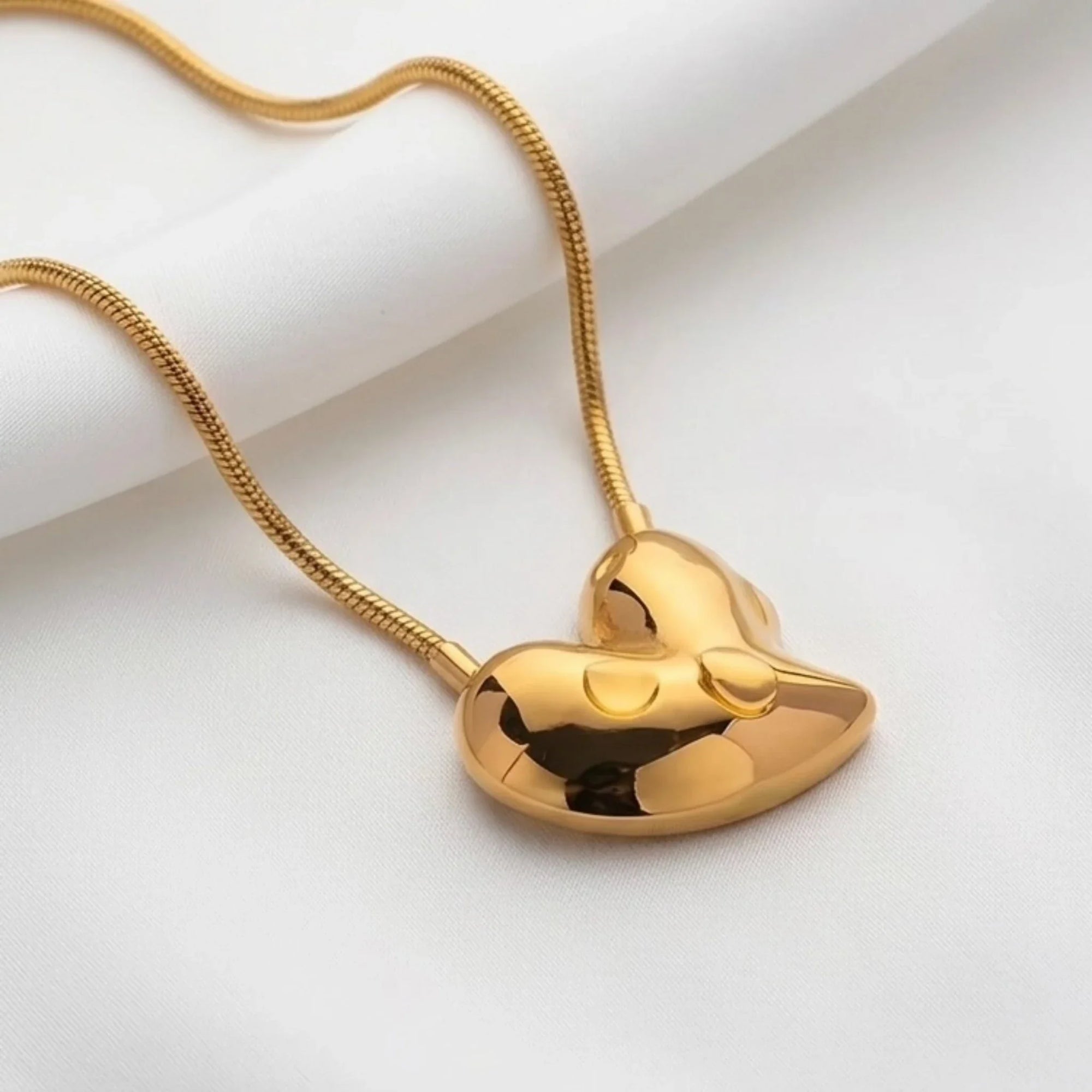Amorino Necklace
