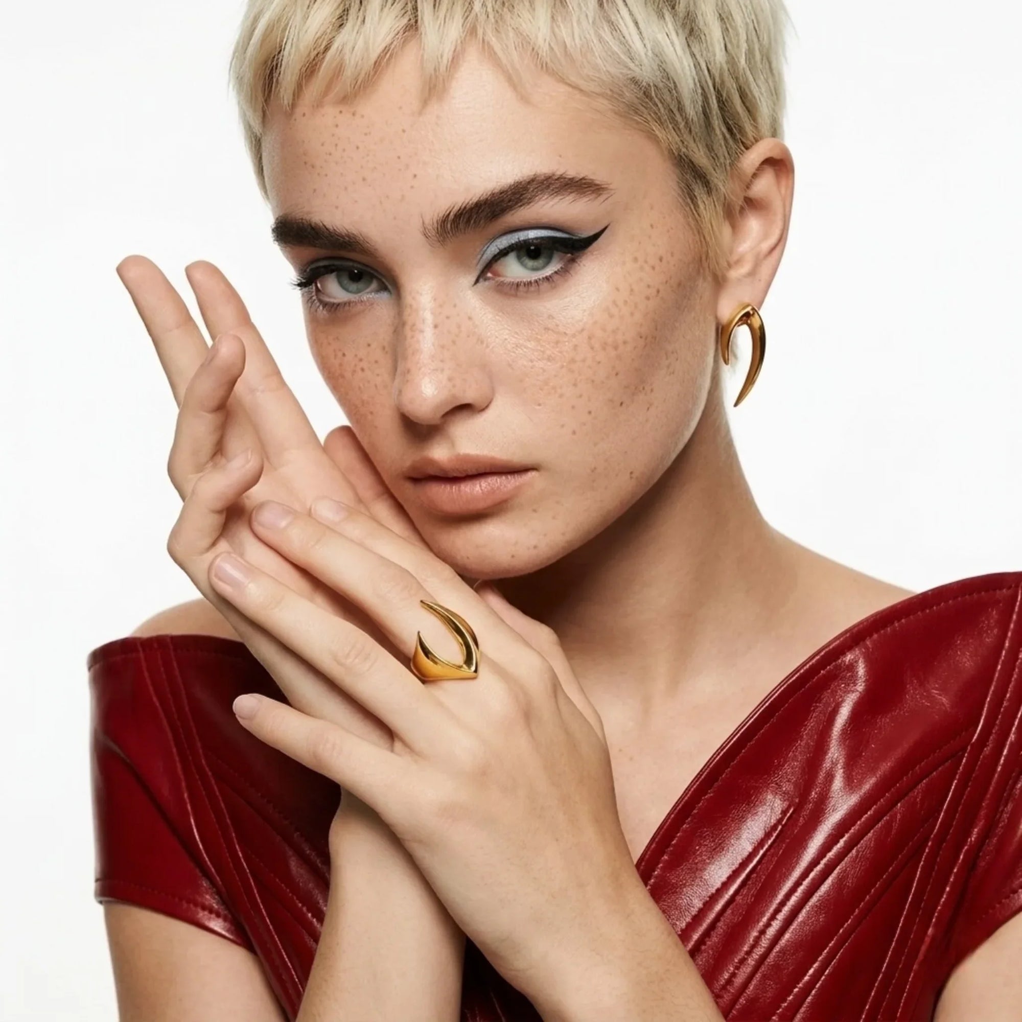 Clarissa Ring