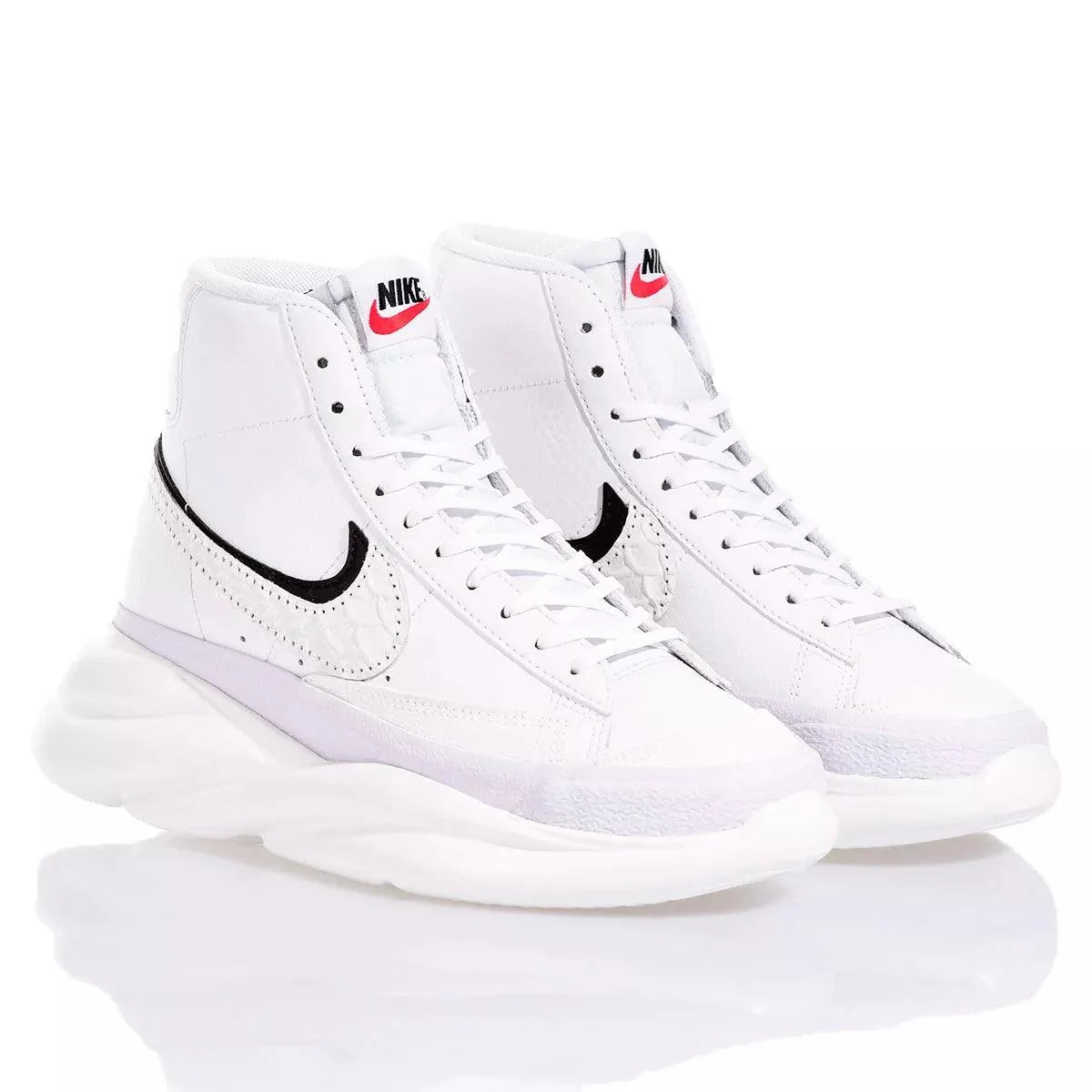 Nike Wave Black &amp; White