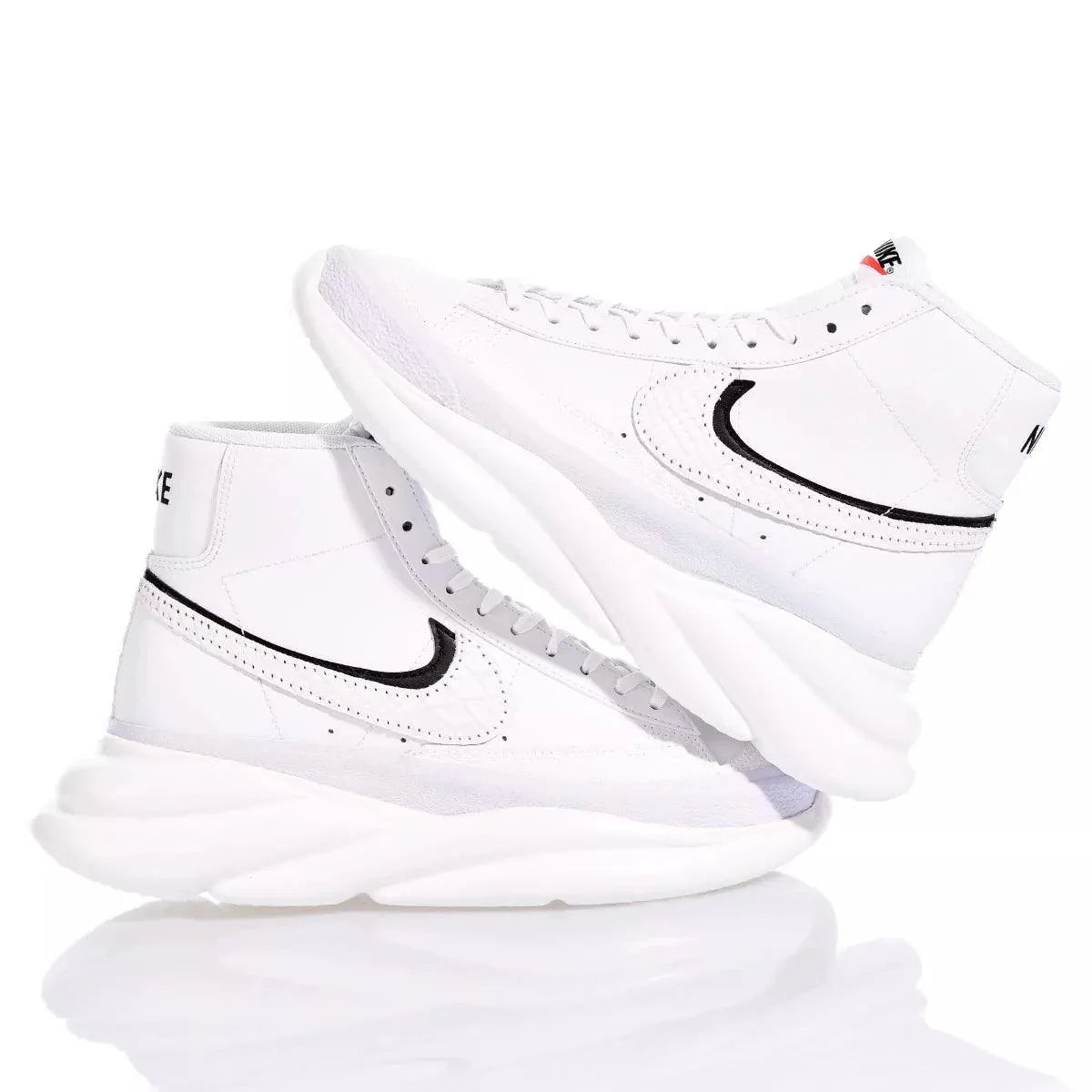 Nike Wave Black &amp; White