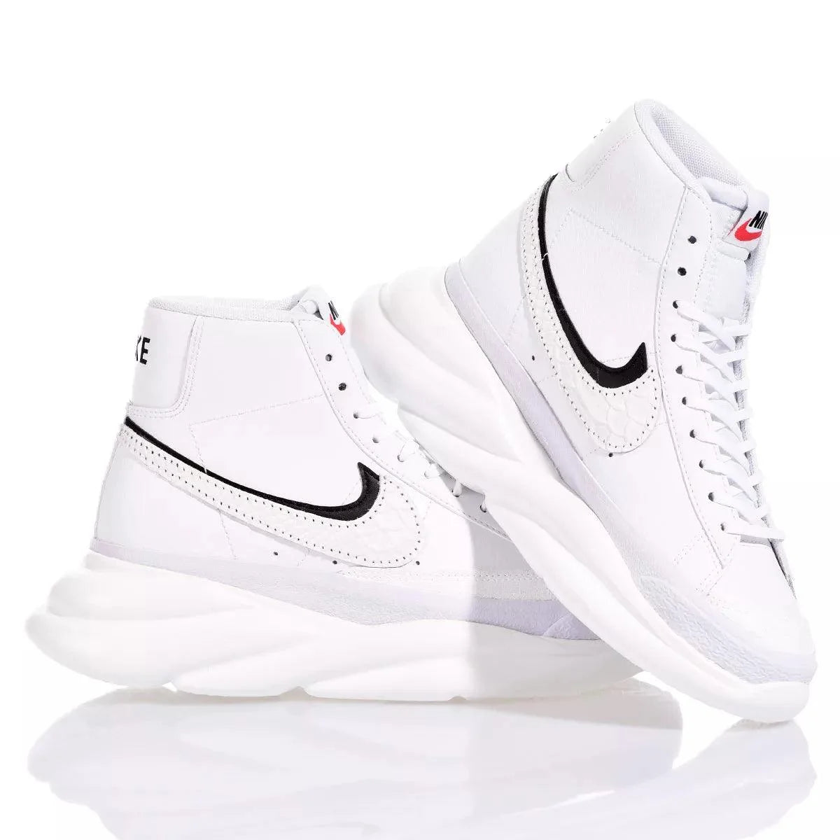 Nike Wave Black &amp; White