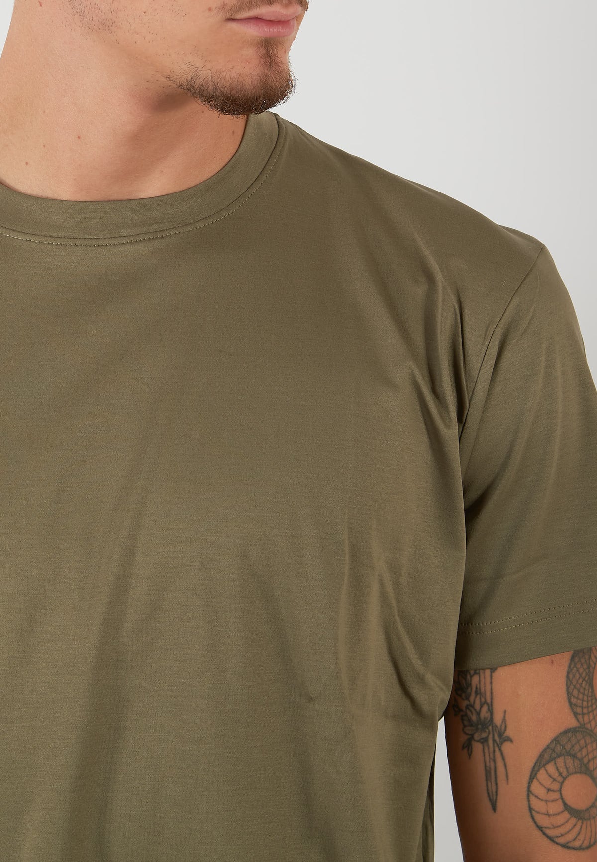 T-SHIRT ARON VERDE