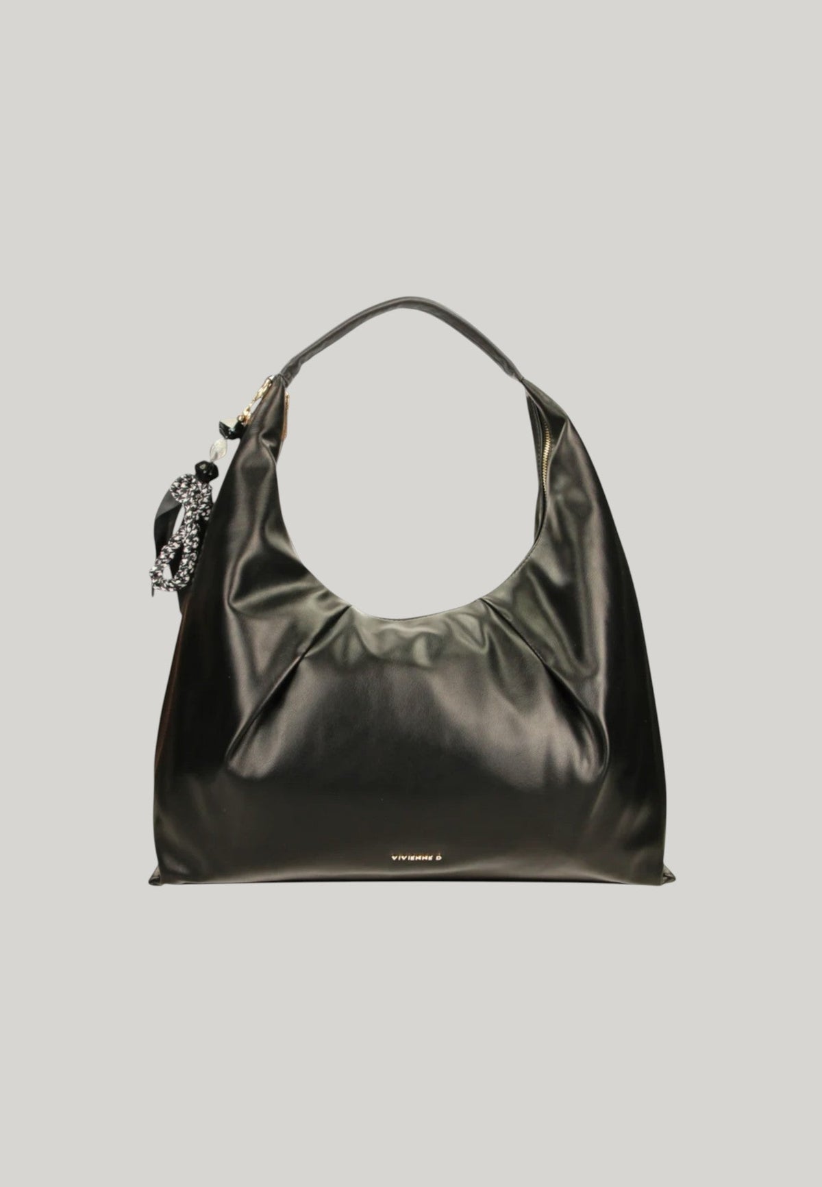 SHOPPER CARRIE NERA