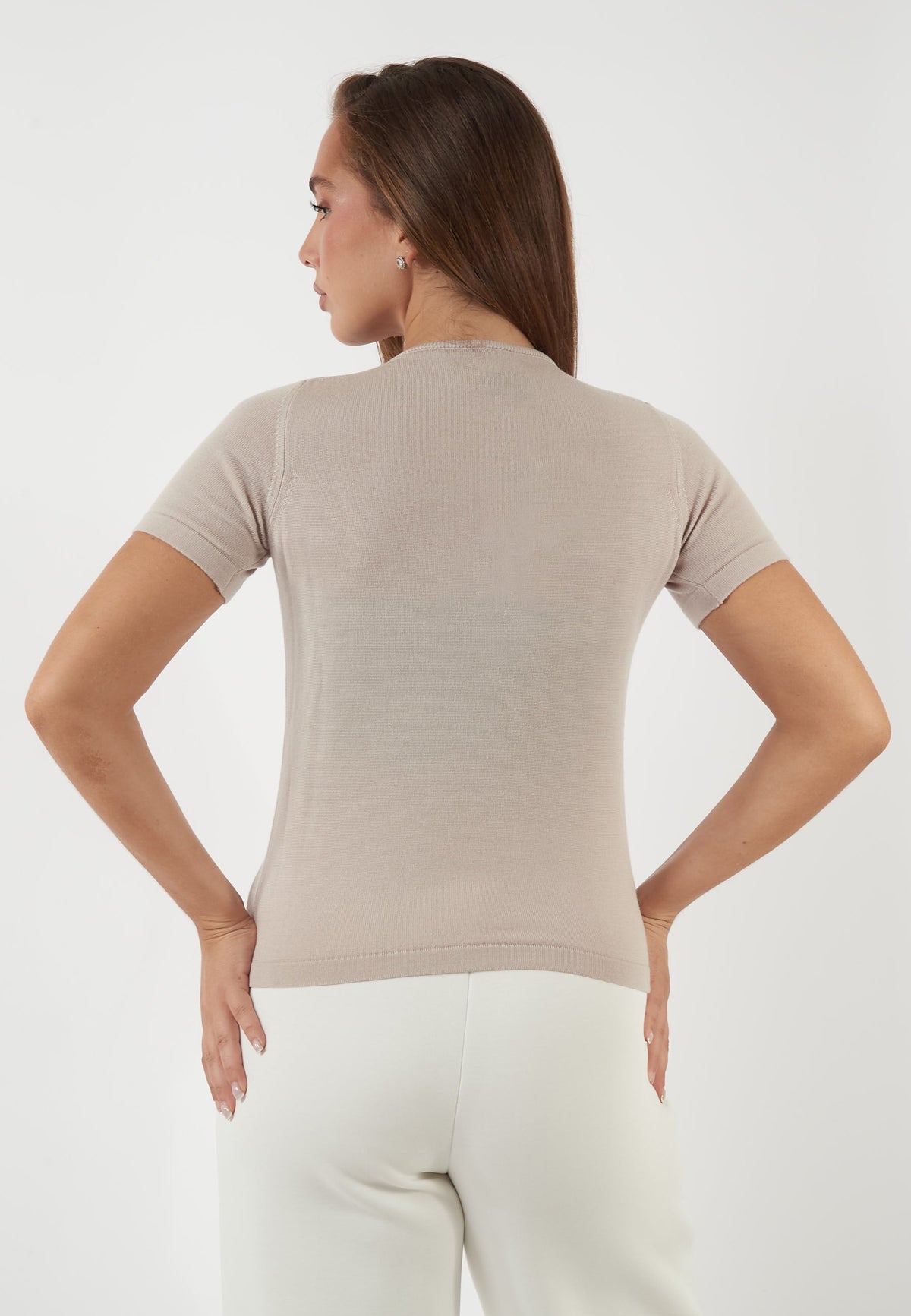 MAGLIA IN LANA BEIGE A MANICHE CORTE