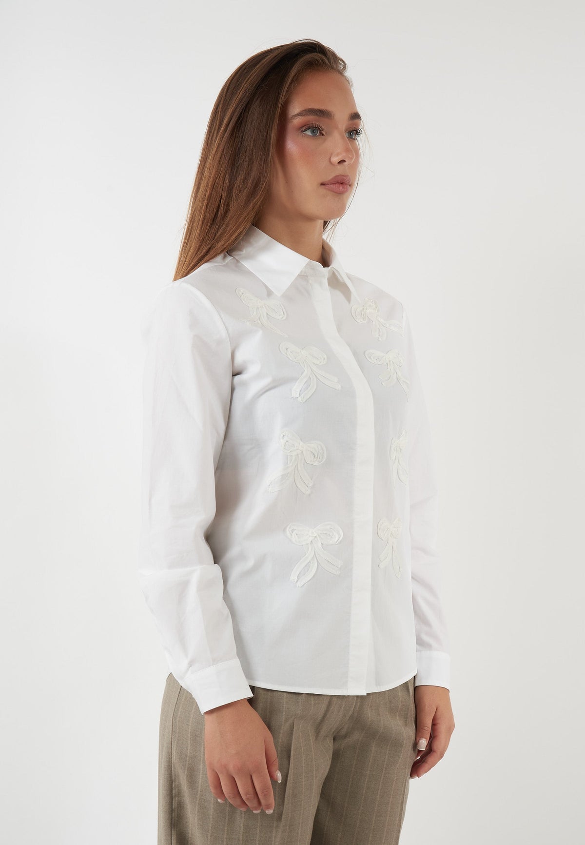 CAMICIA RICAMI BIANCA