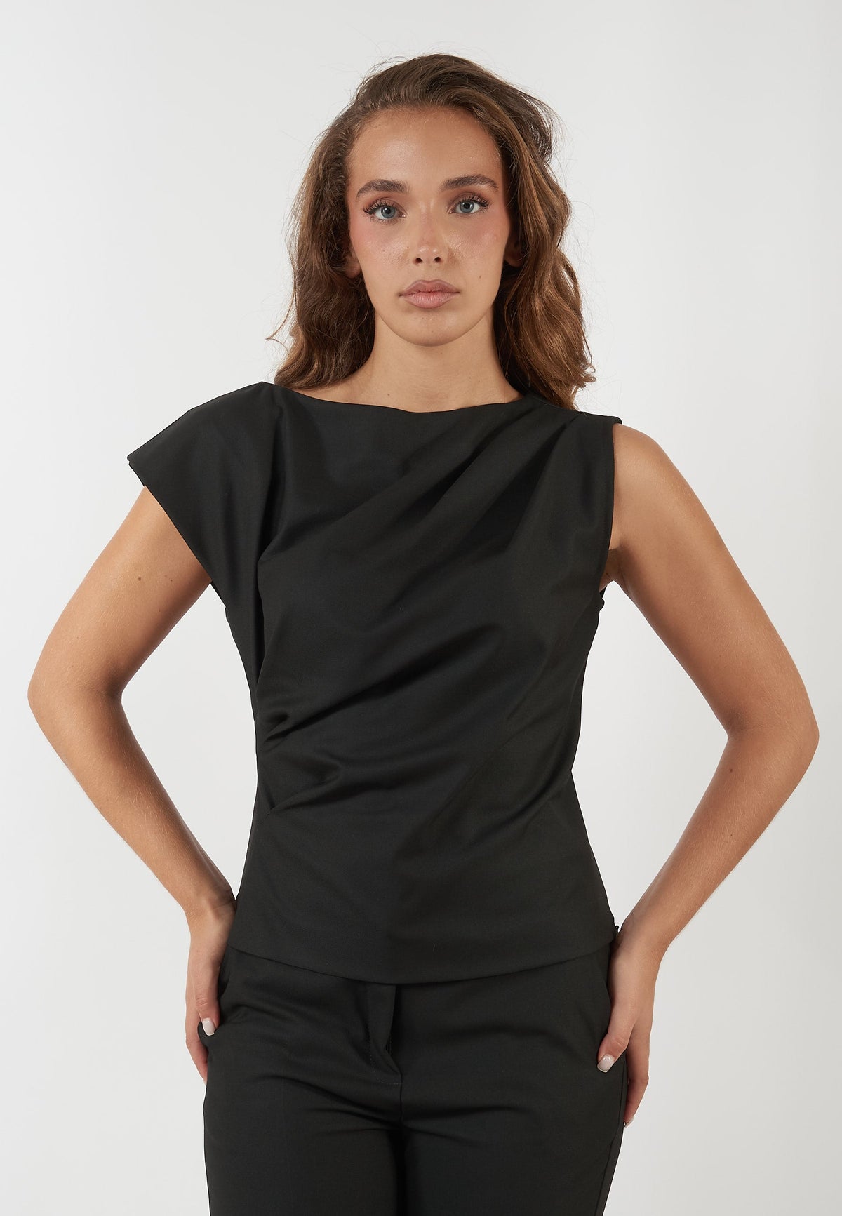 TOP VICINI NERO