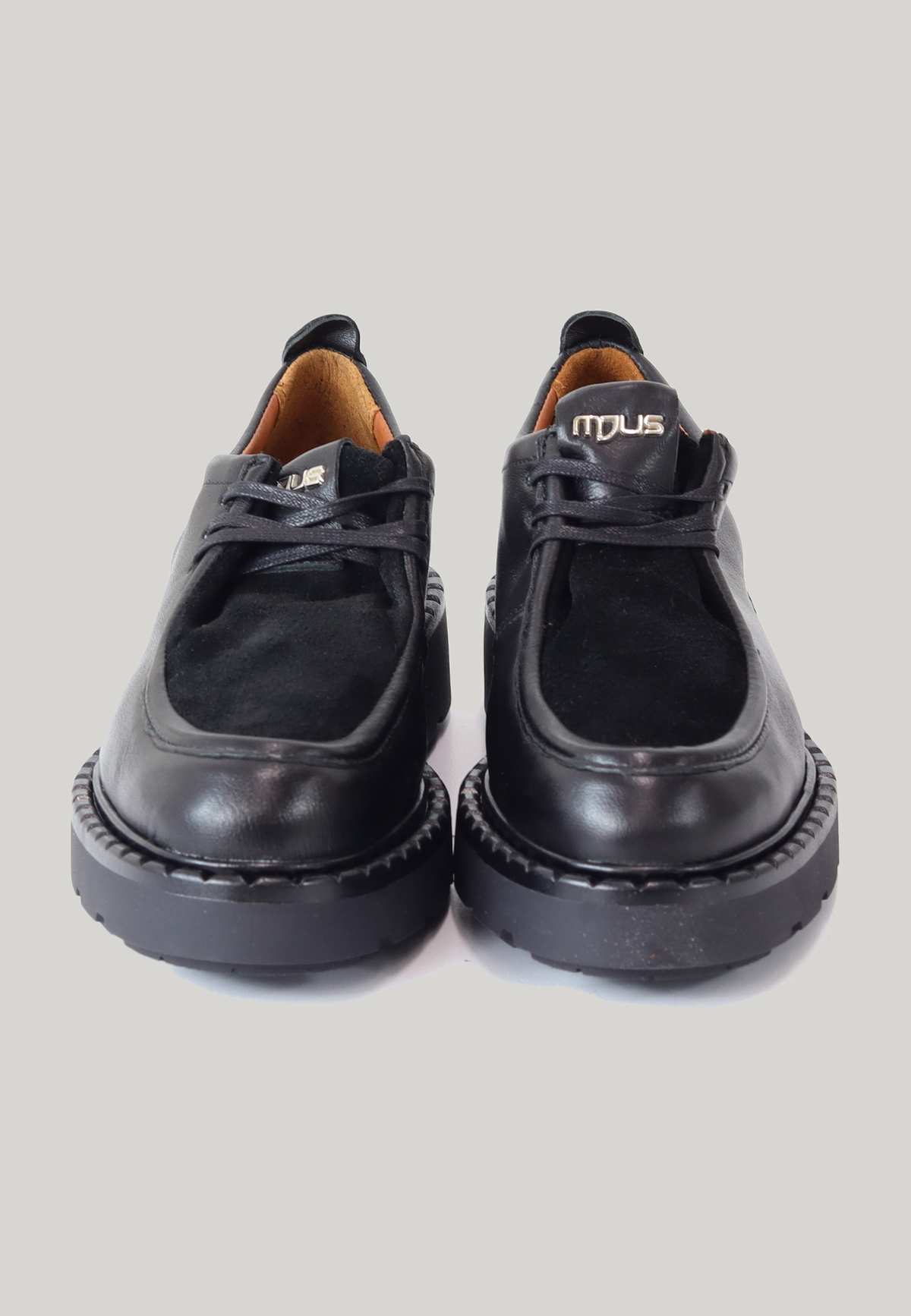 STRINGATA NERA