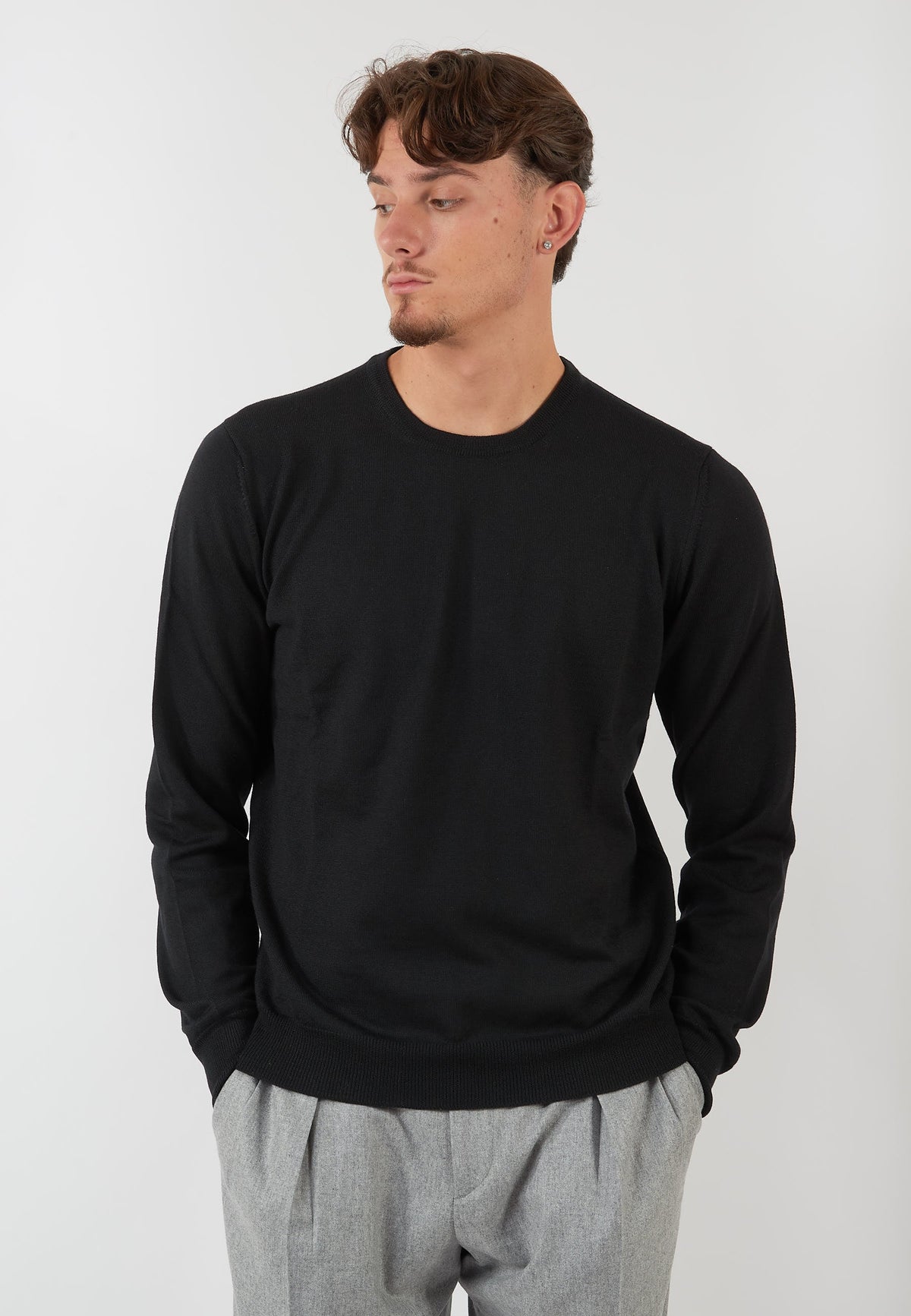 MAGLIA PARICOLLO NERO