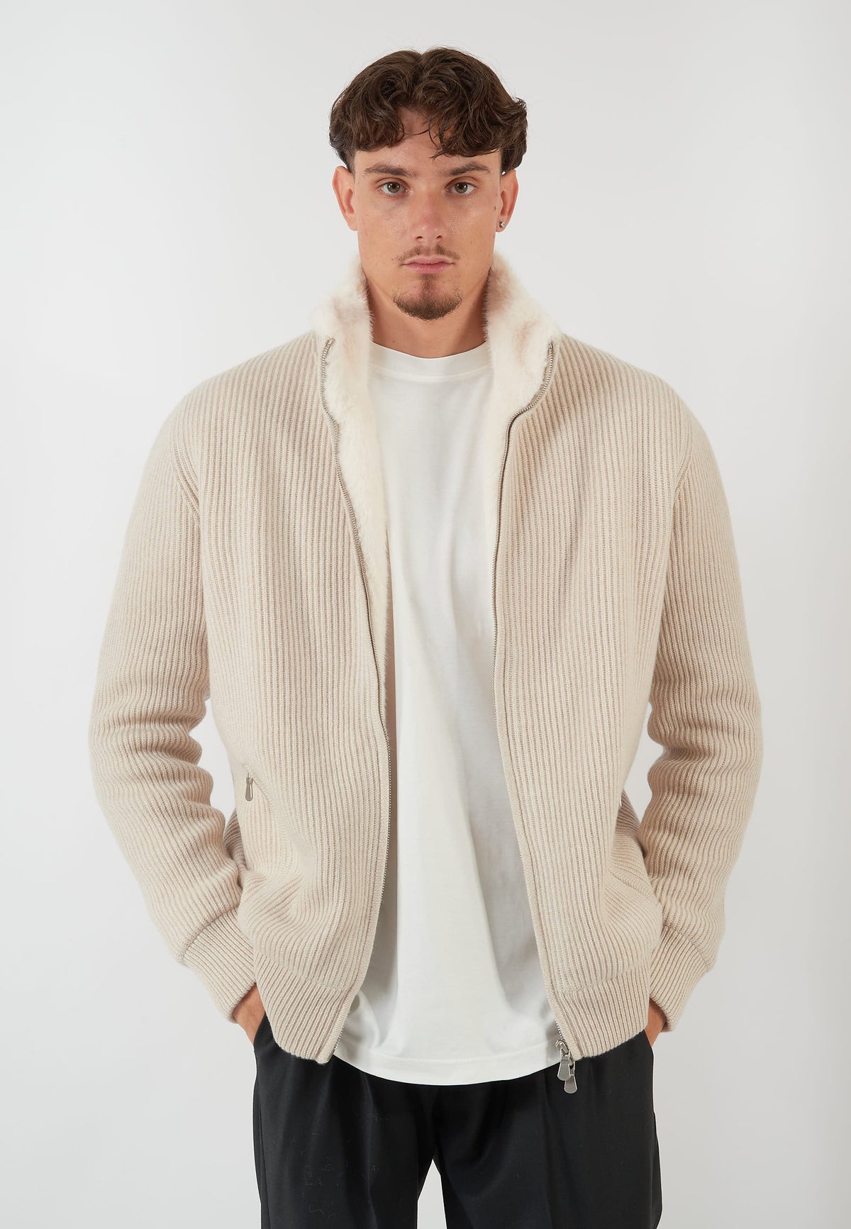 GIACCA IN MAGLIA BEIGE