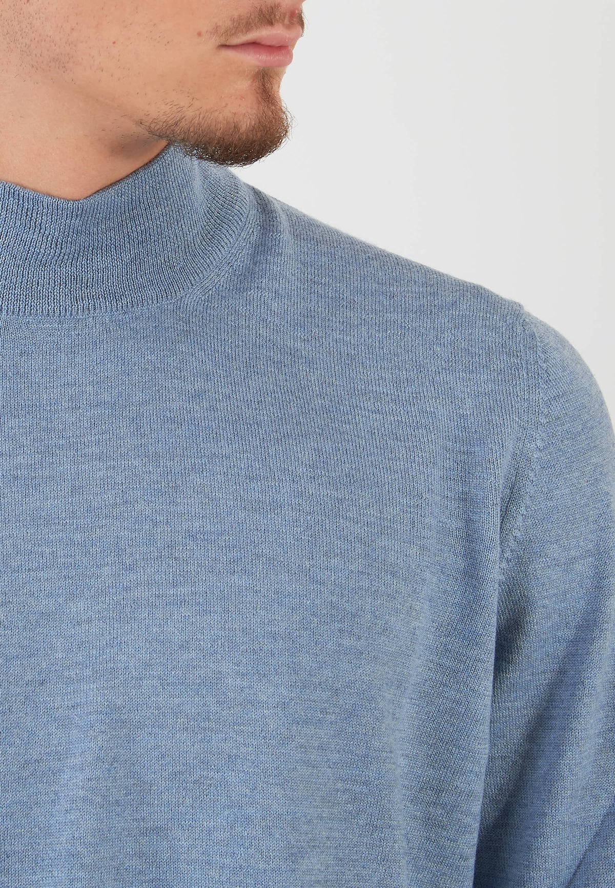 MAGLIA LUPO AZZURRO POLVERE