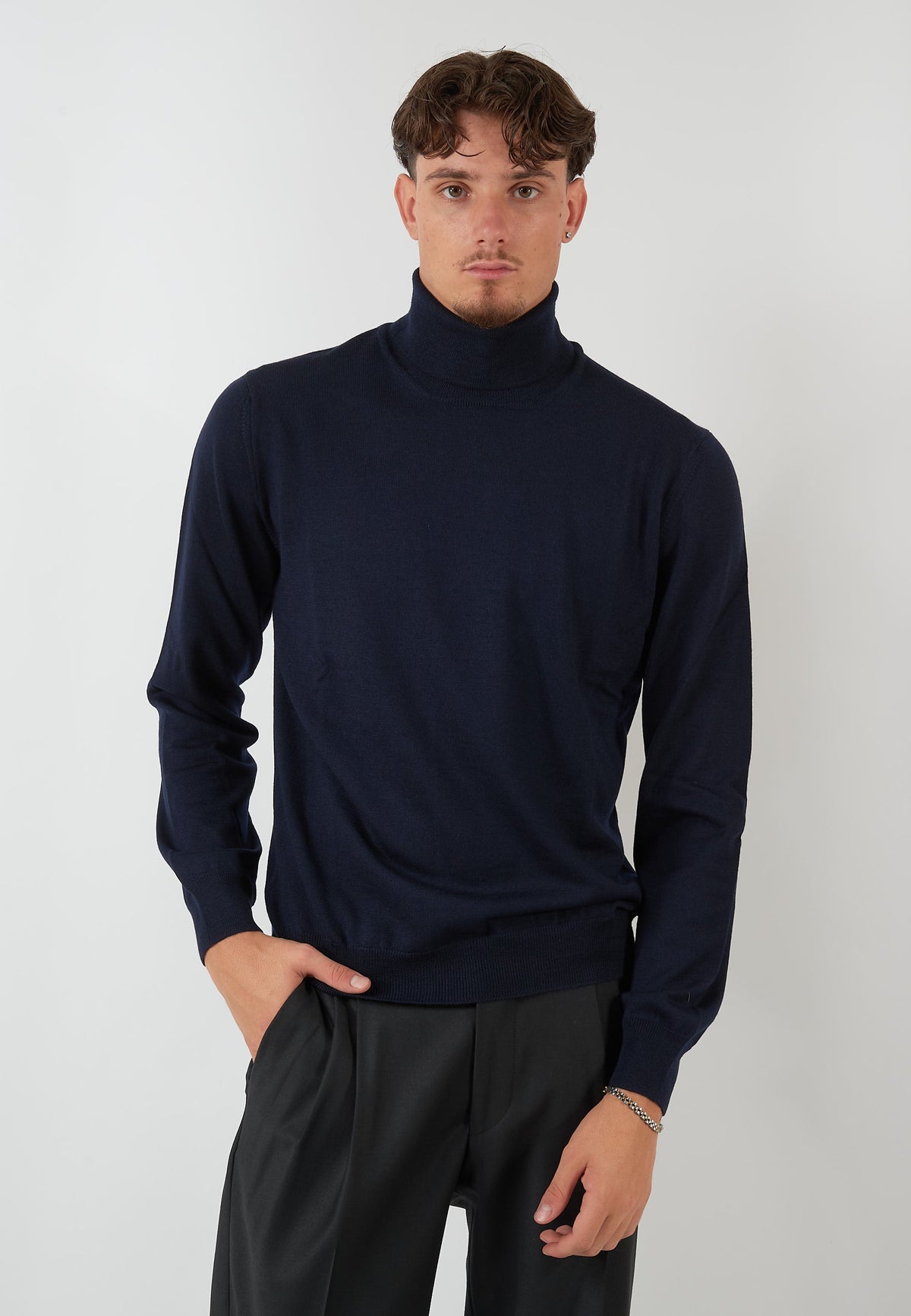 MAGLIA COLLO ALTO BLU