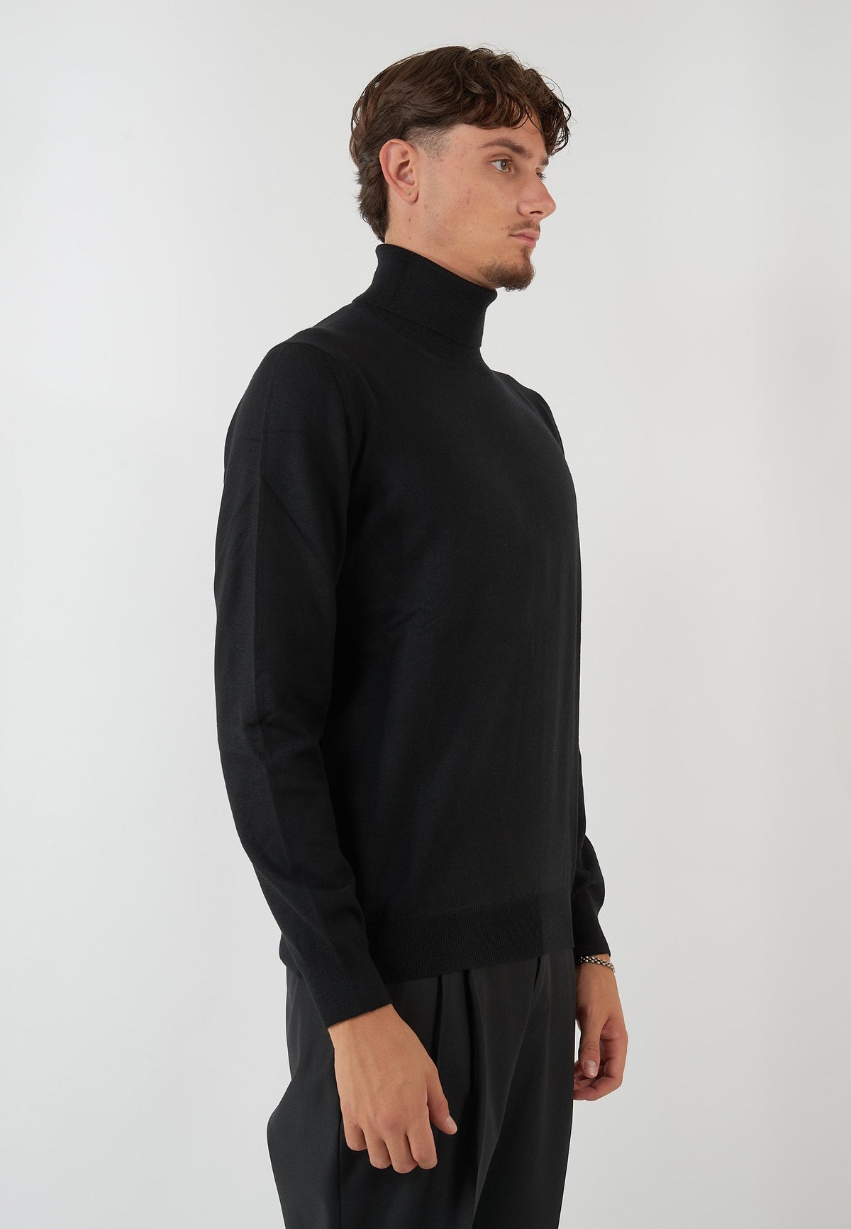 MAGLIA COLLO ALTO NERO