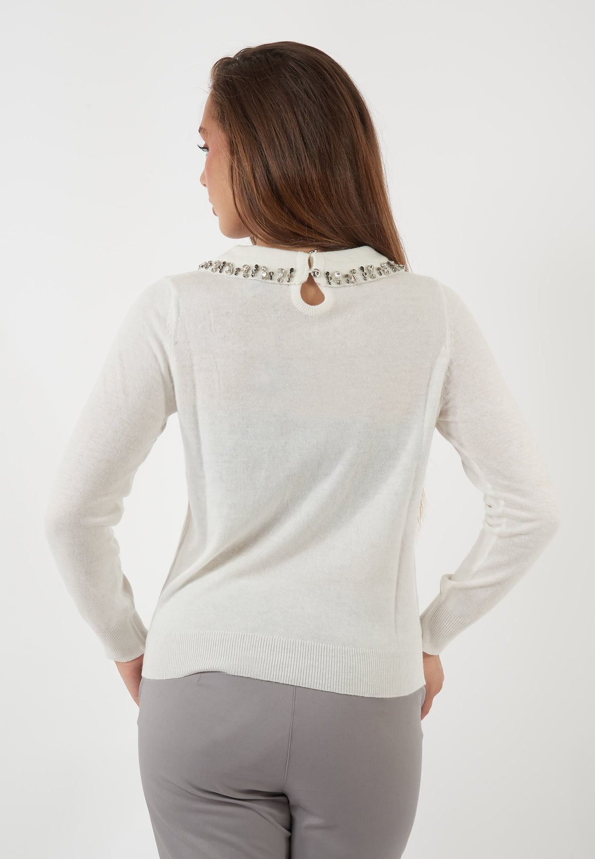 MAGLIA BIANCA CON COLLETTO GIOIELLO