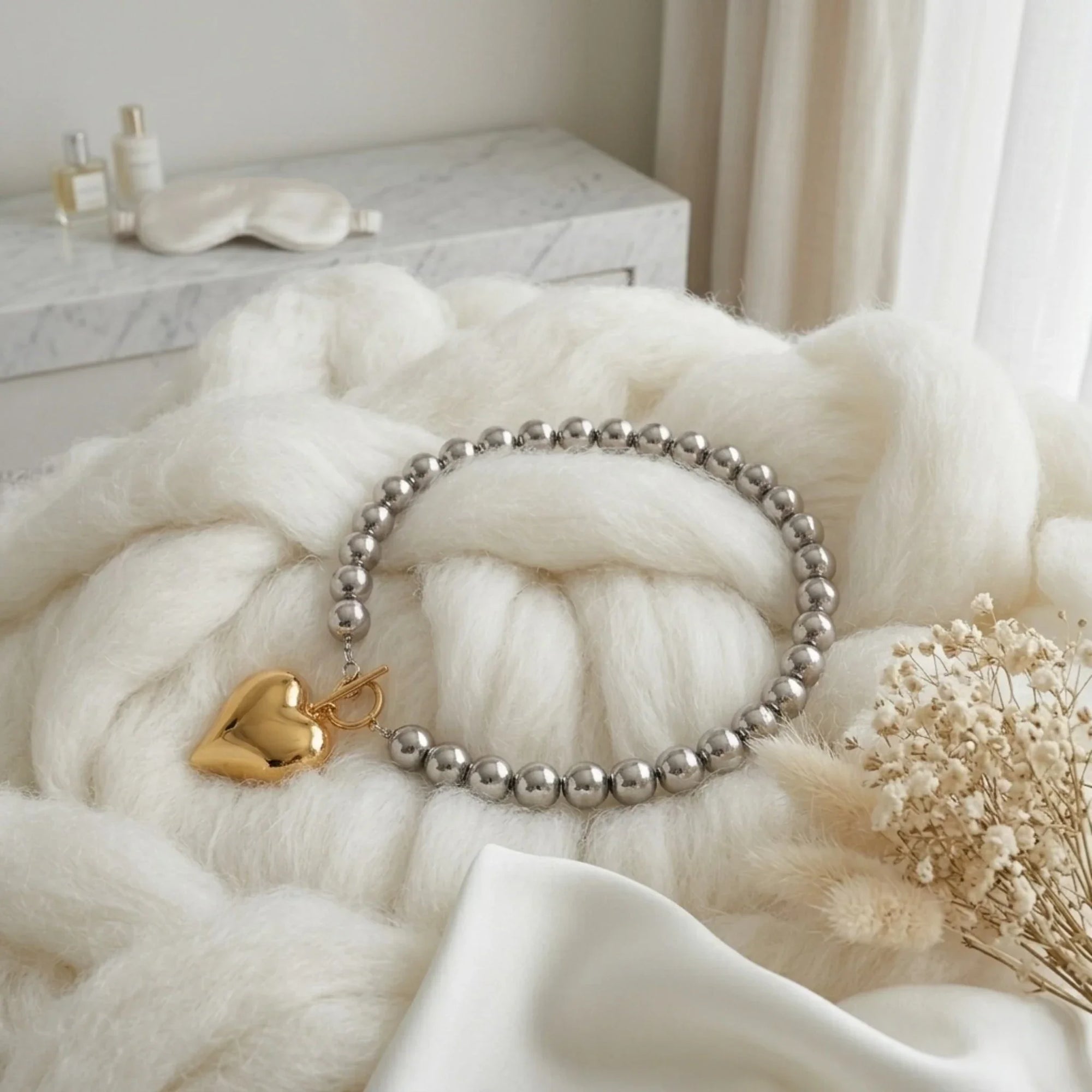 Emma Choker