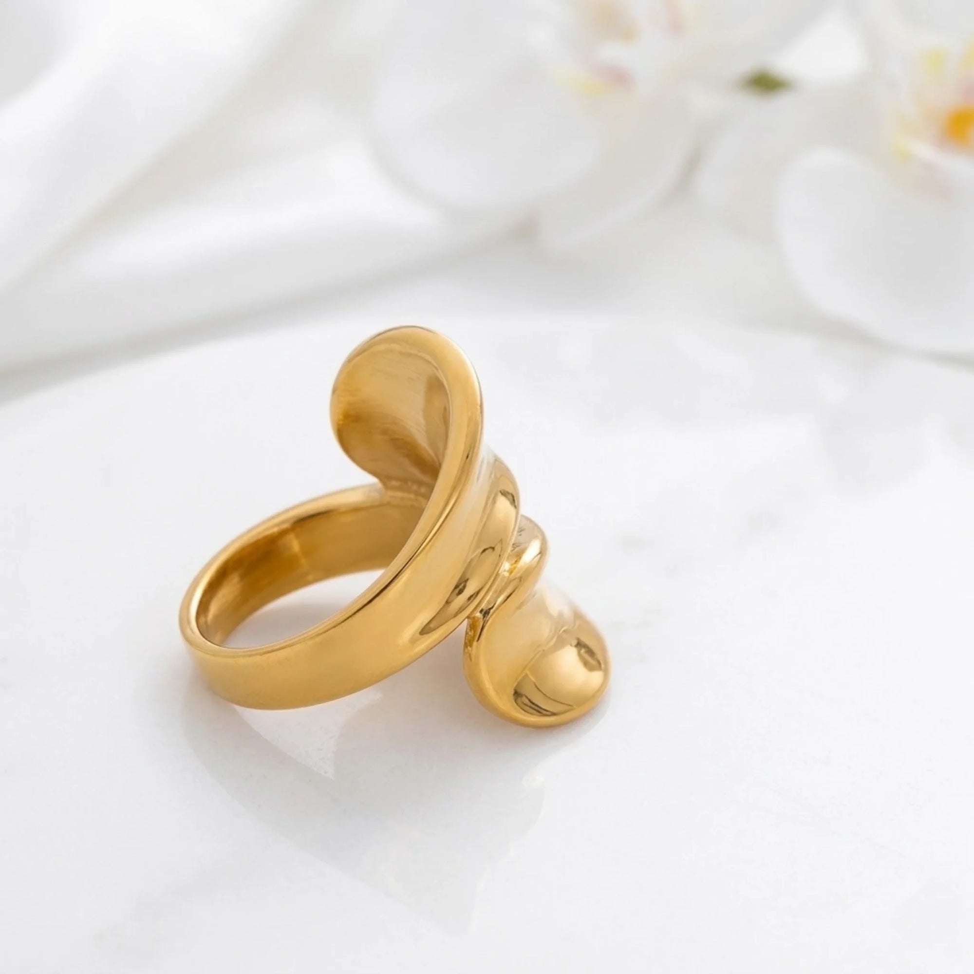Vivian Ring