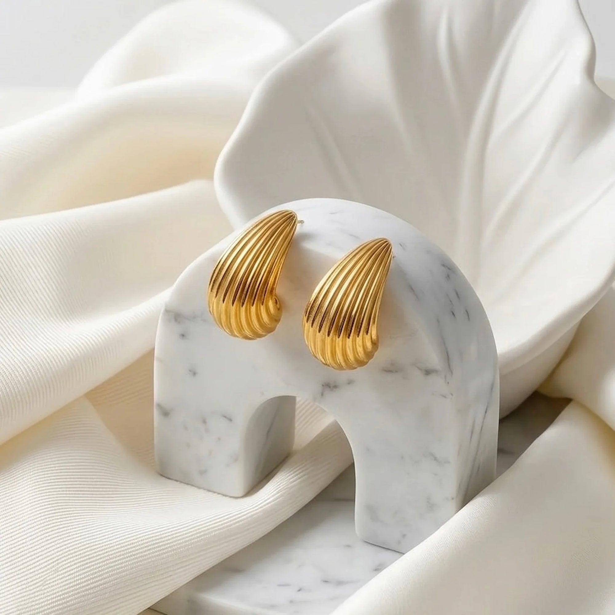 Claire Earrings