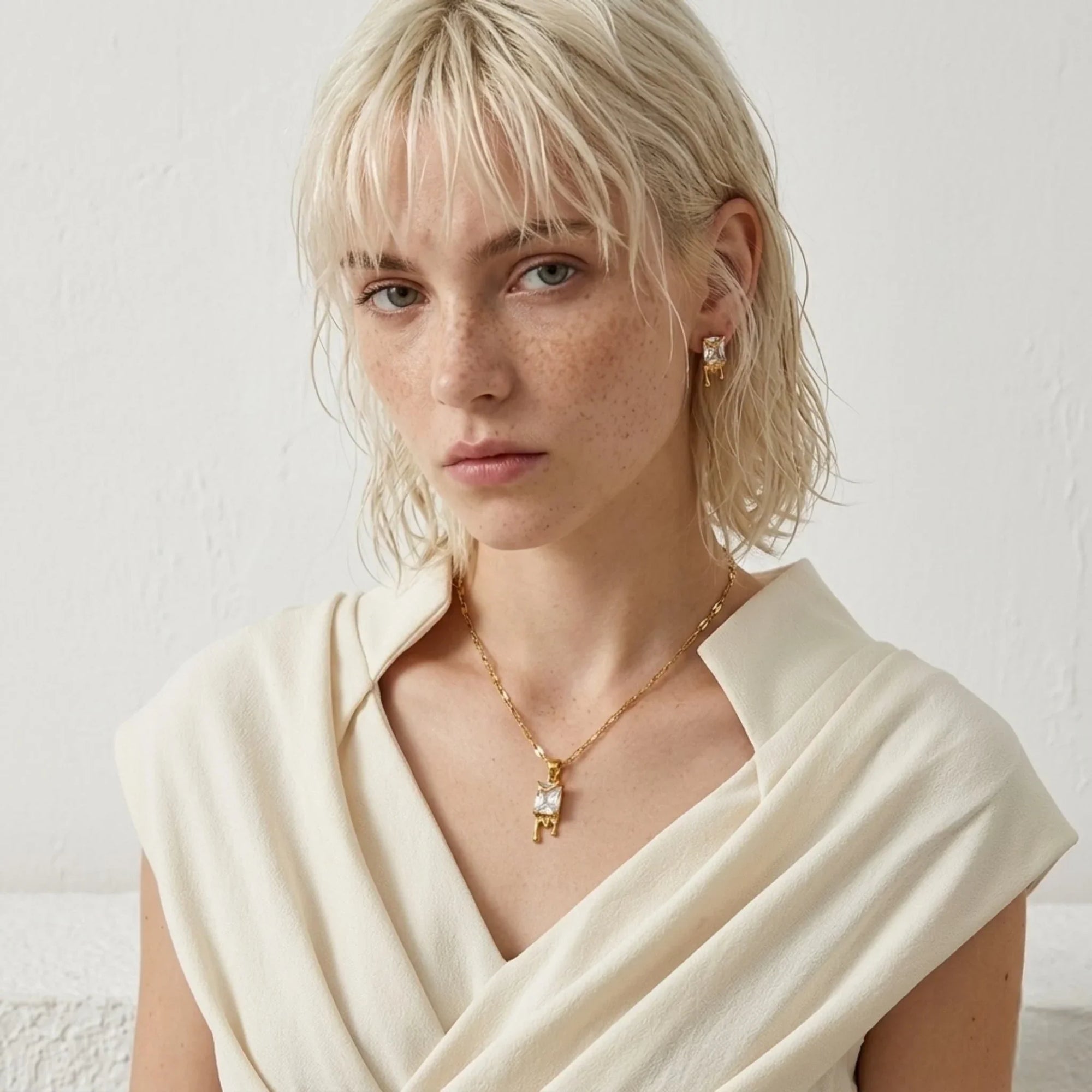 Tiara Necklace