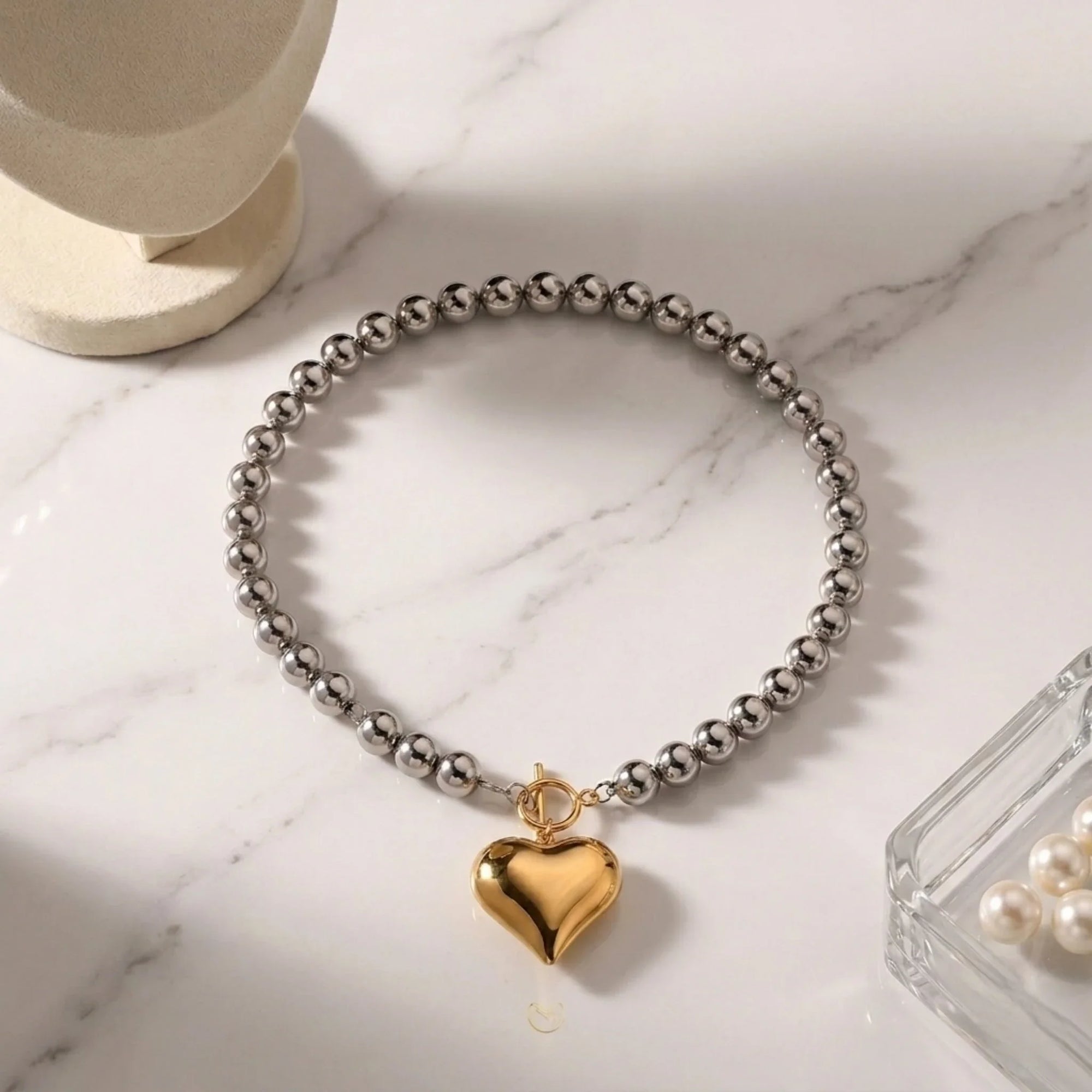 Emma Choker