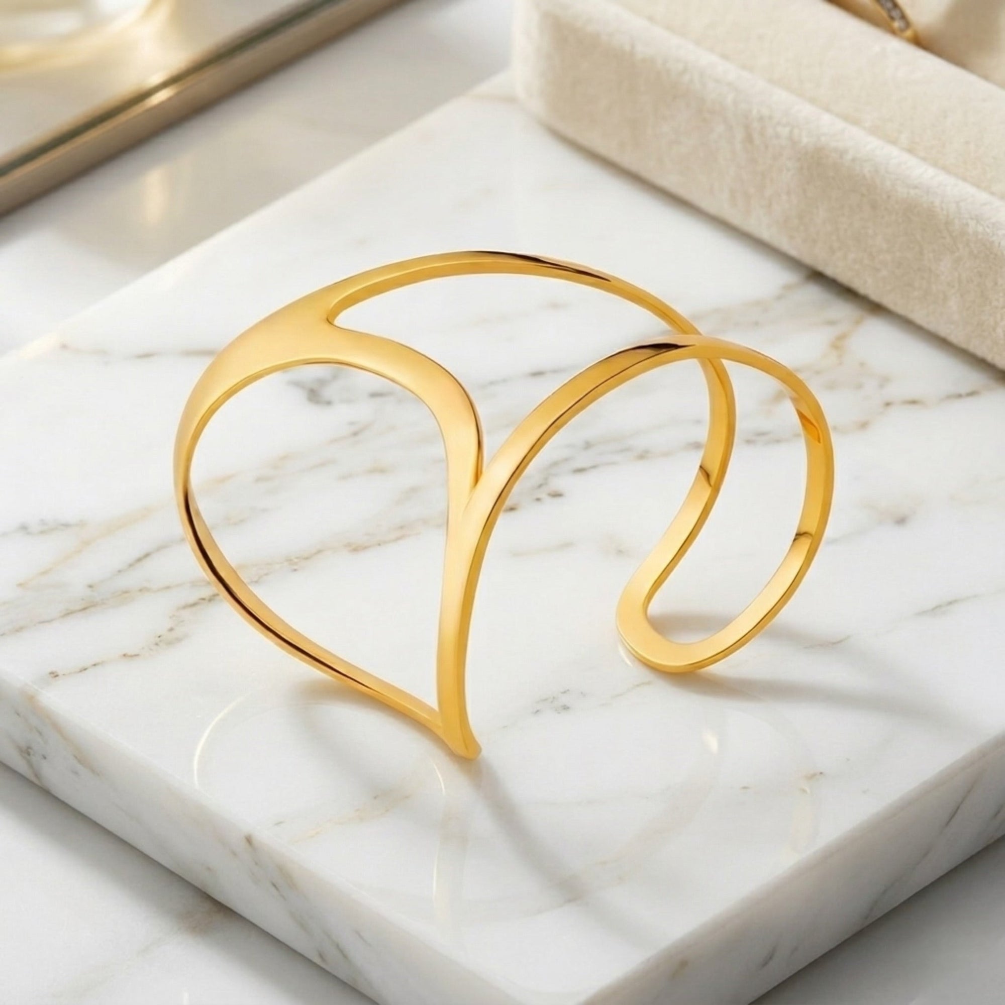 Willow Palm Cuff