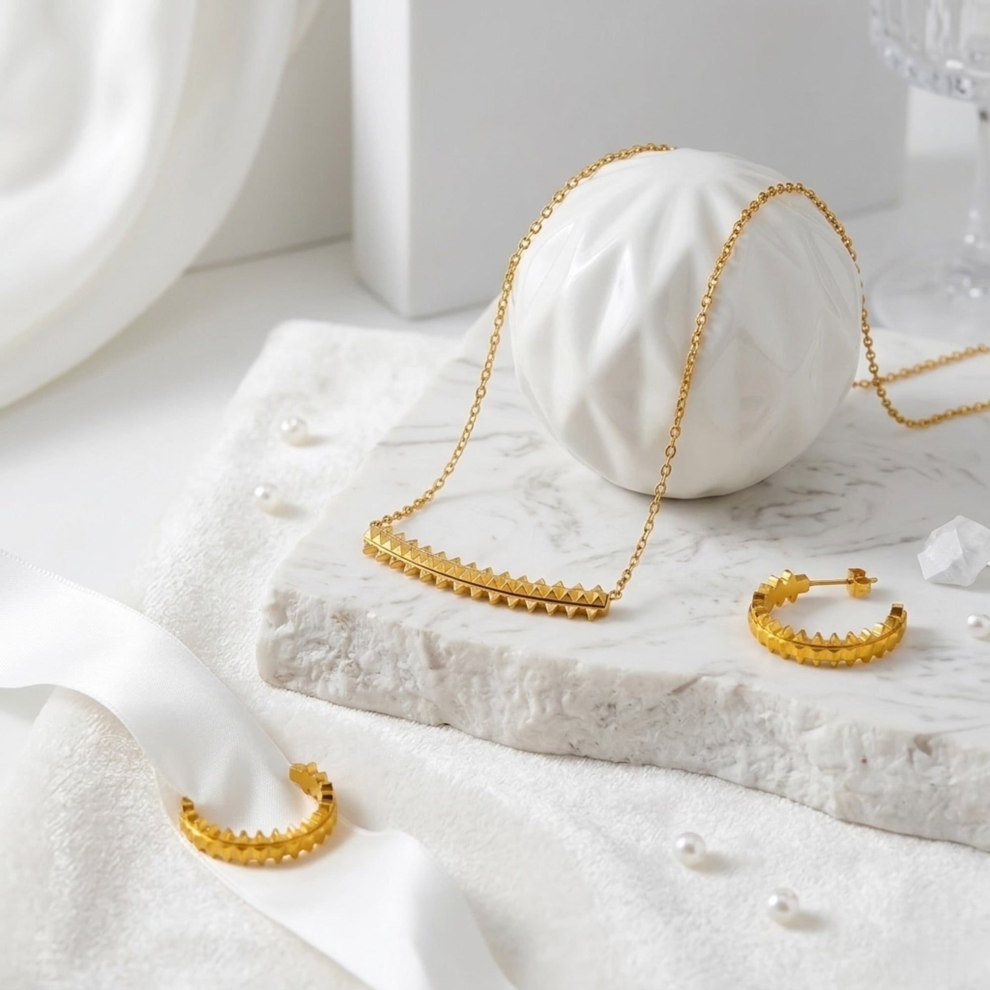 Isla Necklace