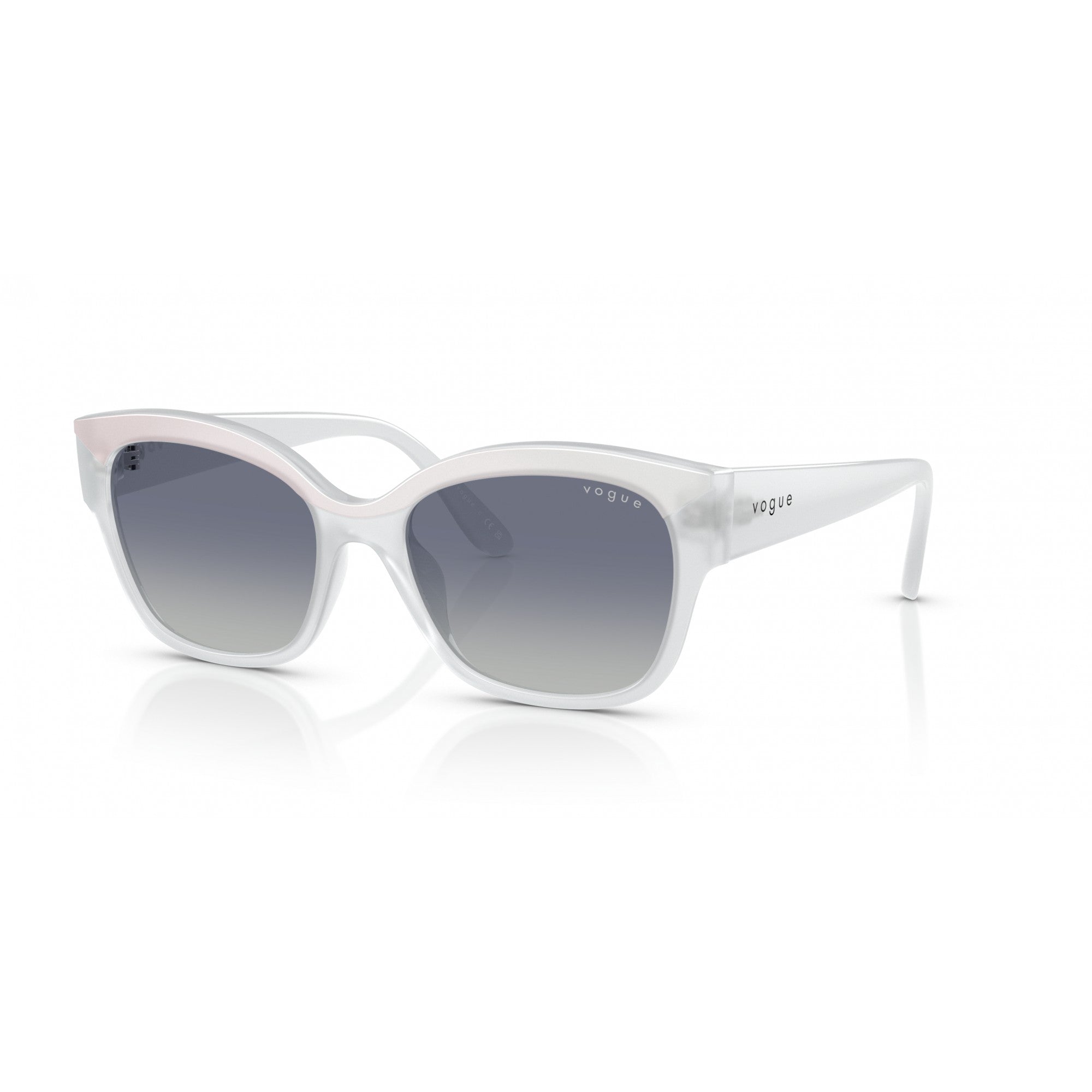 0VO5638SU VOGUE