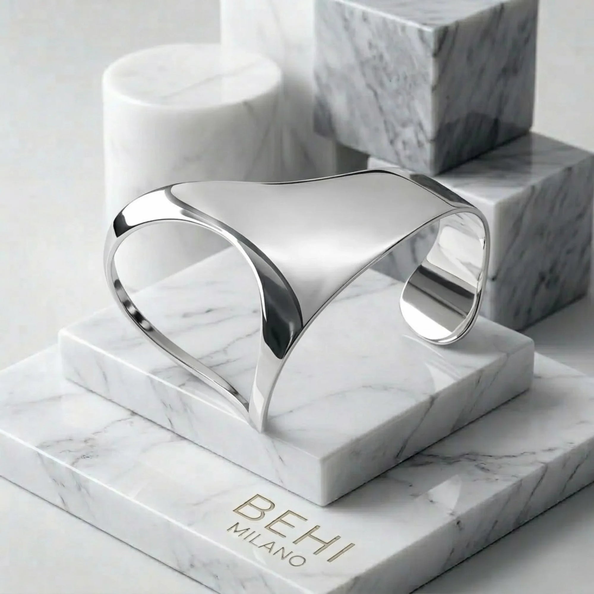 Deborah Palm Cuff