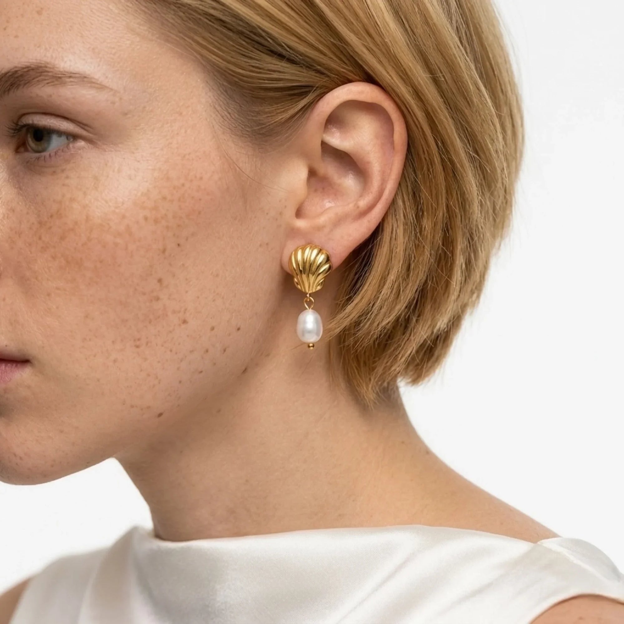 Shapa Earrings