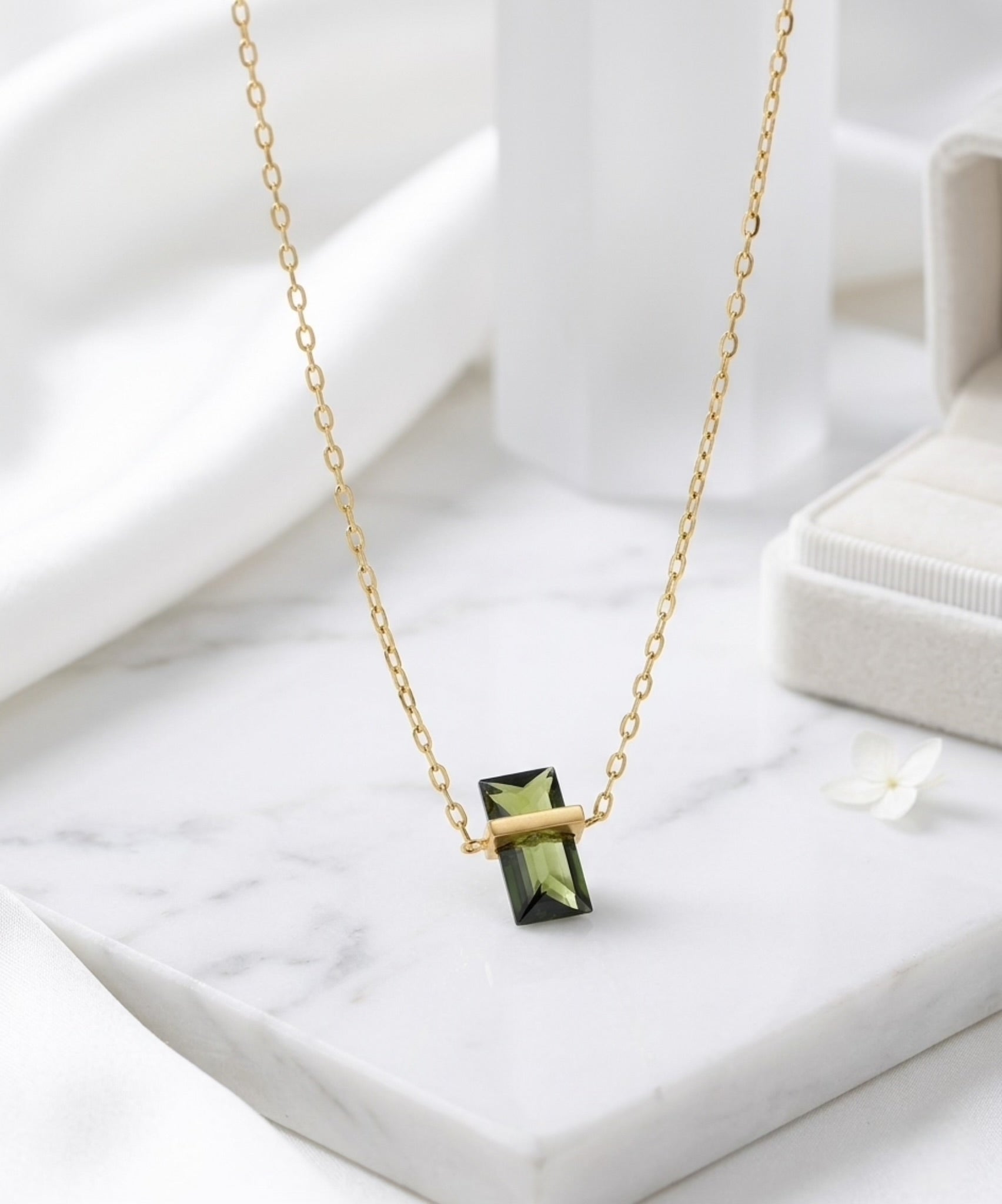 Glinka Necklace