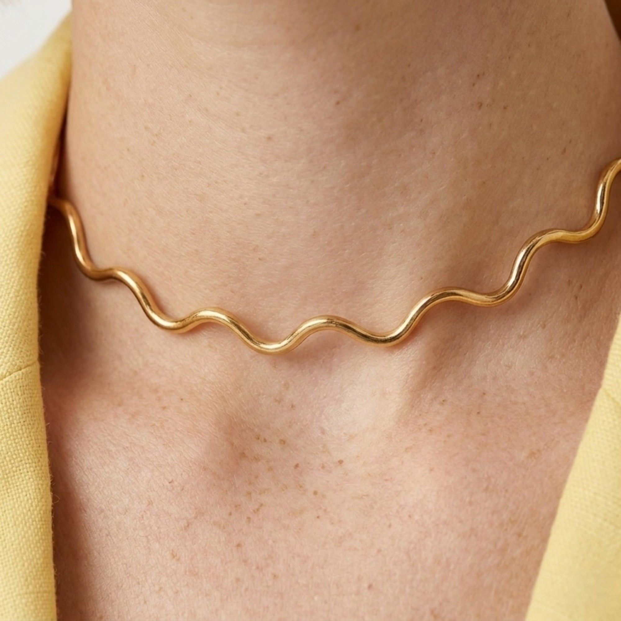 Carla Choker
