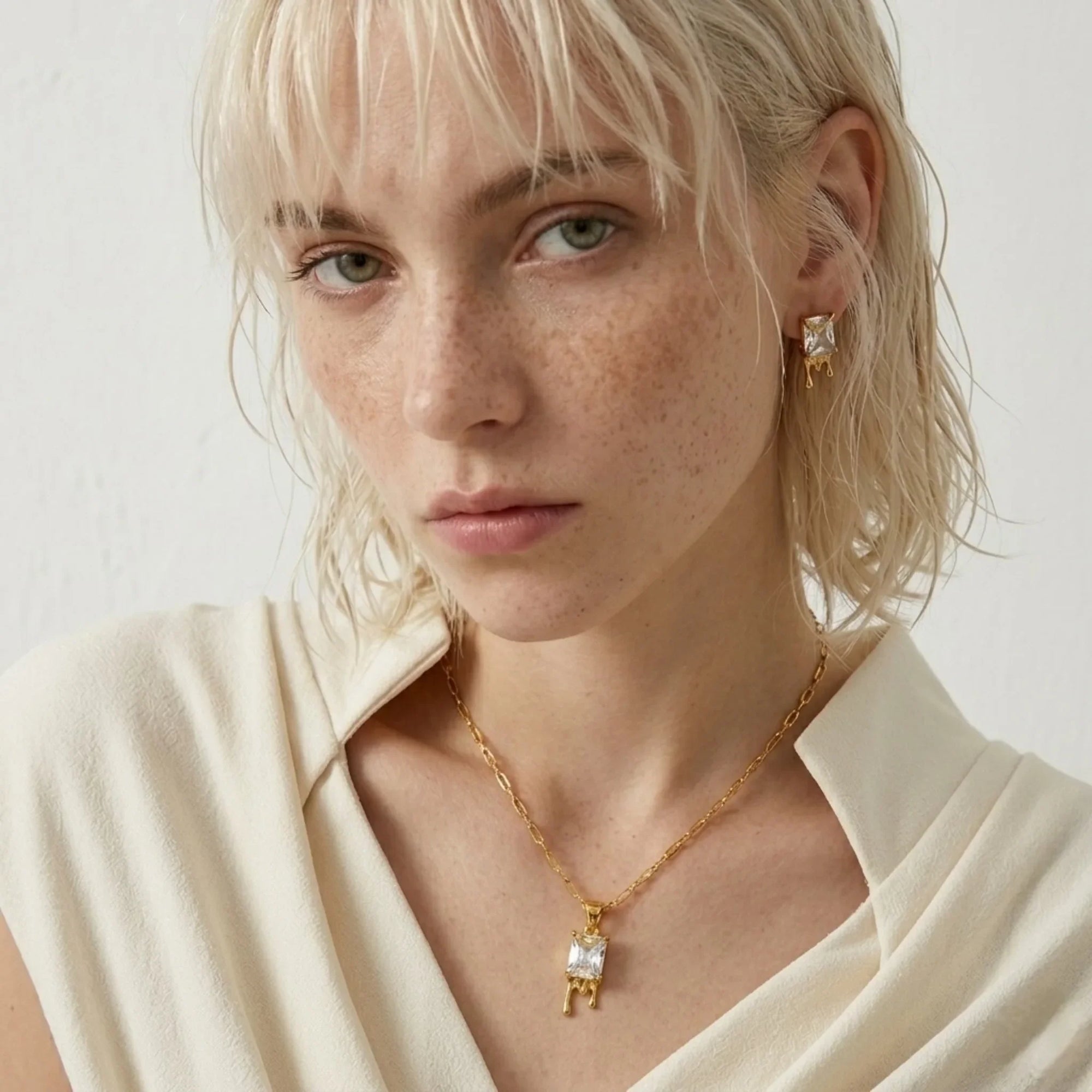 Tiara Necklace