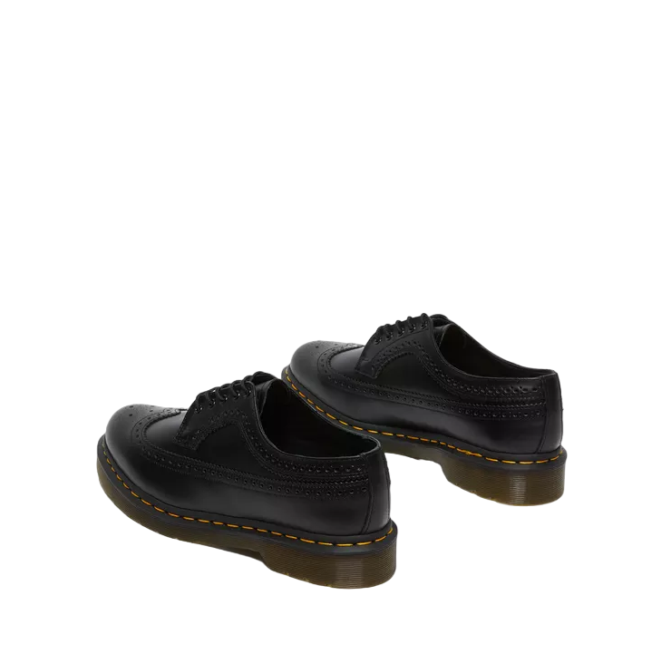 Dr. Martens 3989 Brogue Nero - Scarpa Elegante Pelle Smooth Unisex