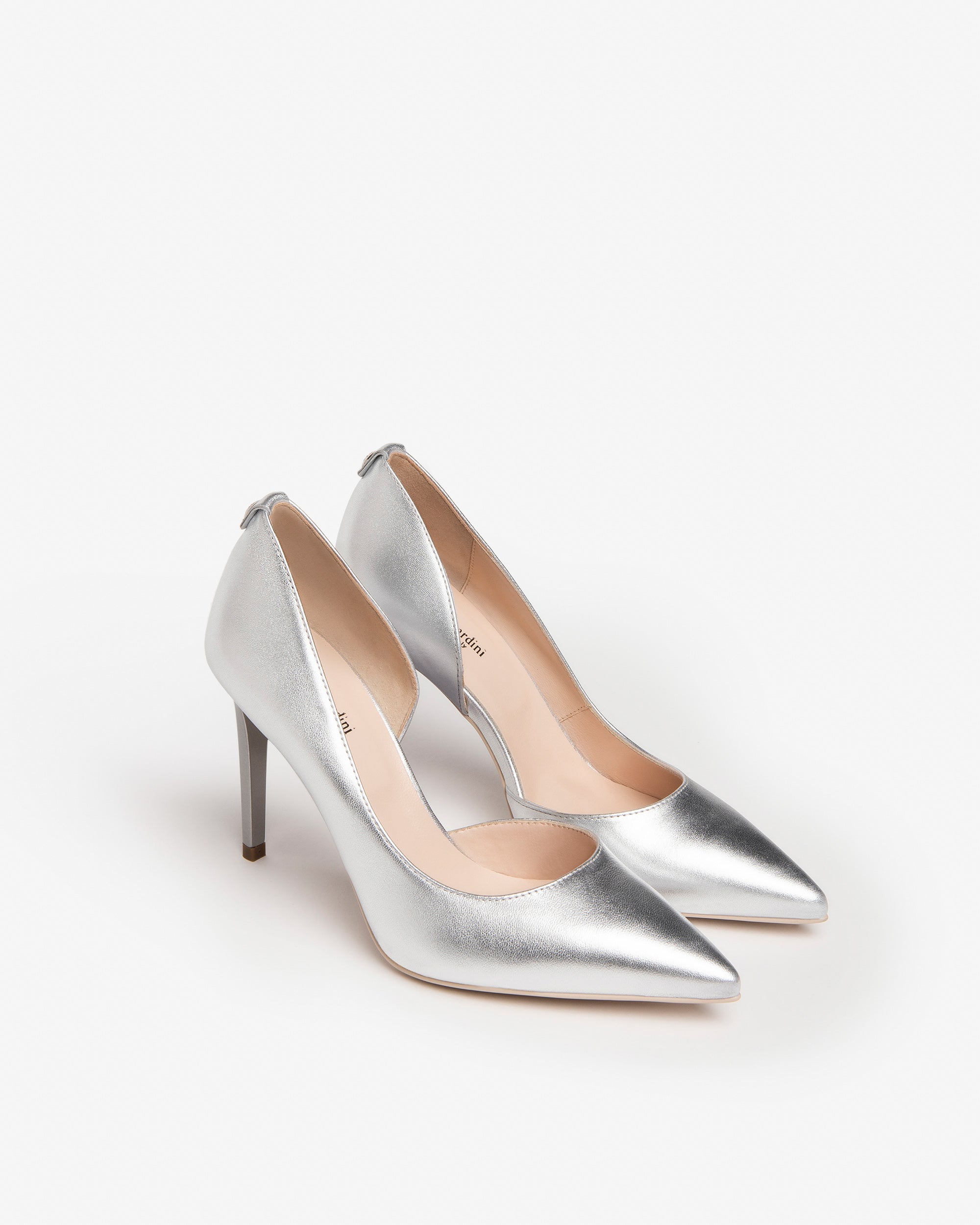 Dècollettè da donna in pelle Argento E318332DE_700