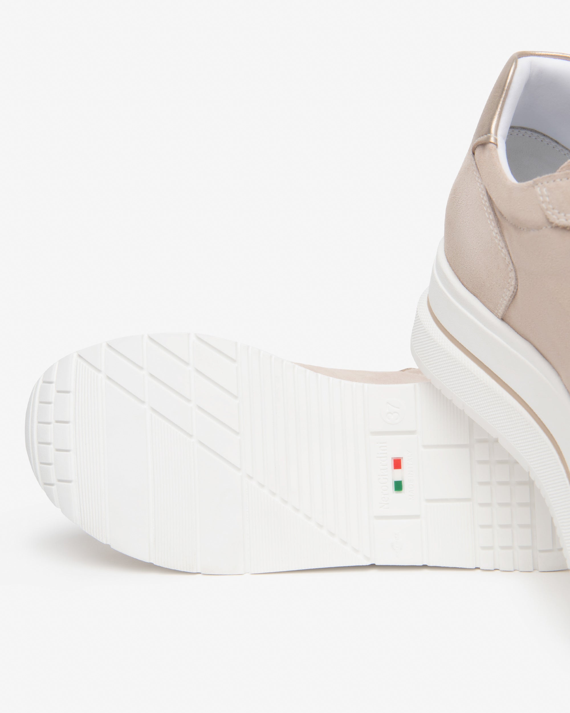 Sneakers Nero giardini Velour Beige E615200D