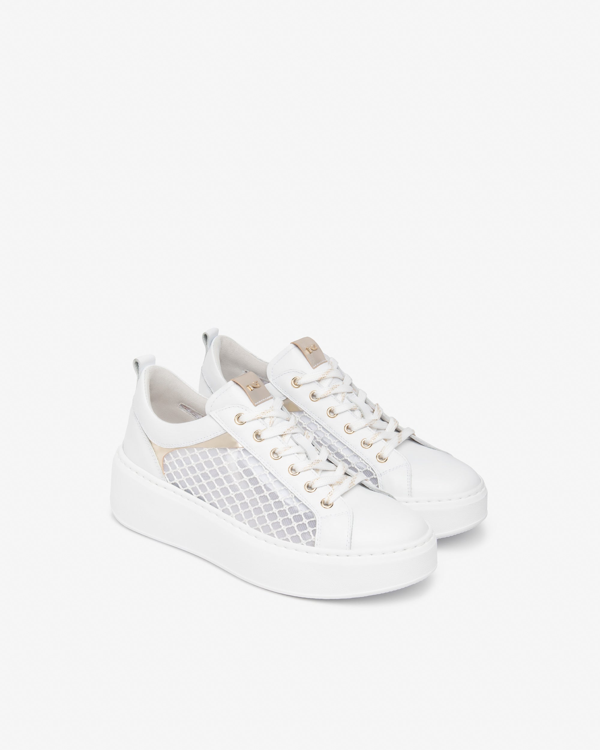 Sneakers da donna in pelle bianca traforata e tessuto tecnico E615273D 707