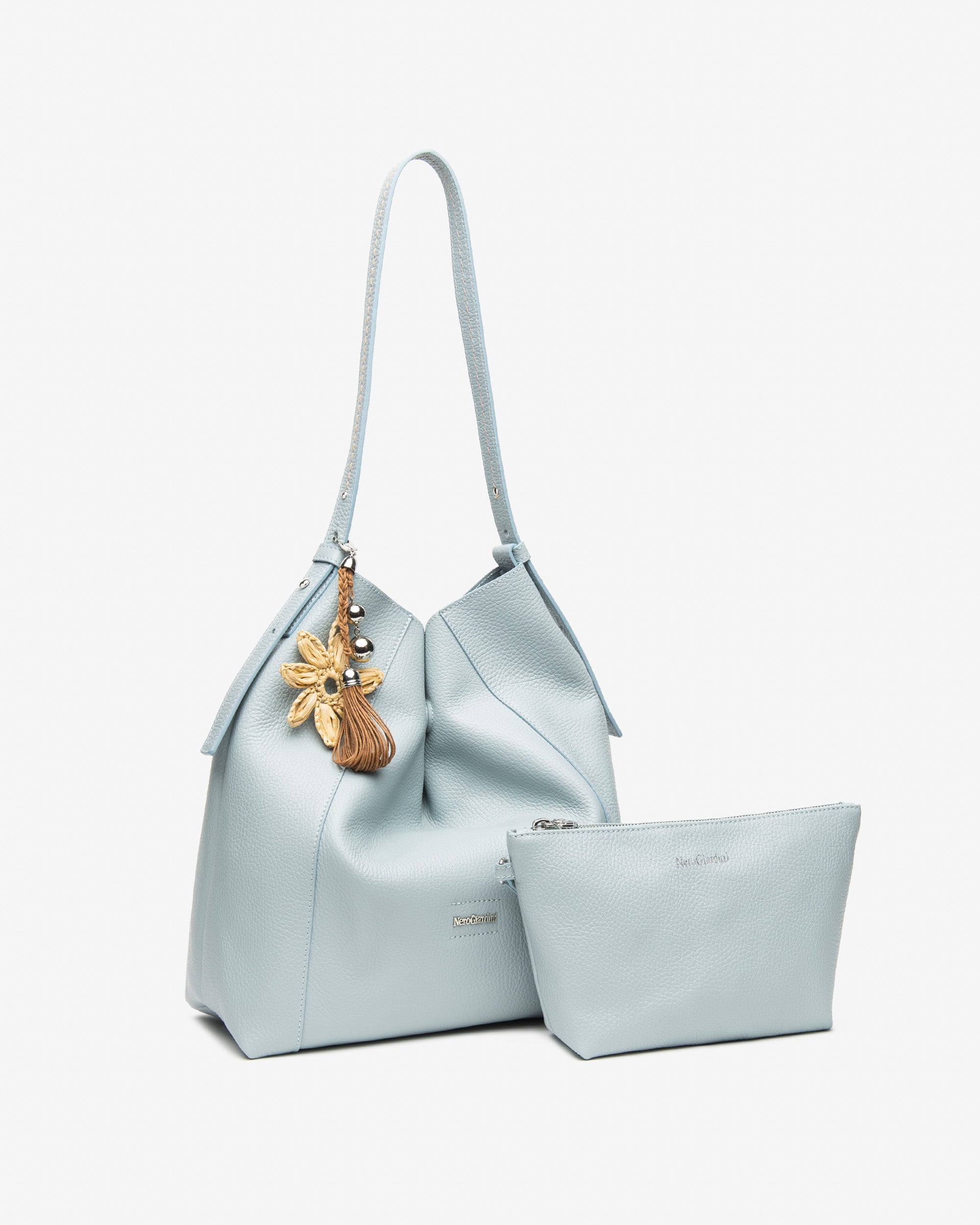 Borsa a tracolla in pelle celeste da donna nero giardini E644140D_210