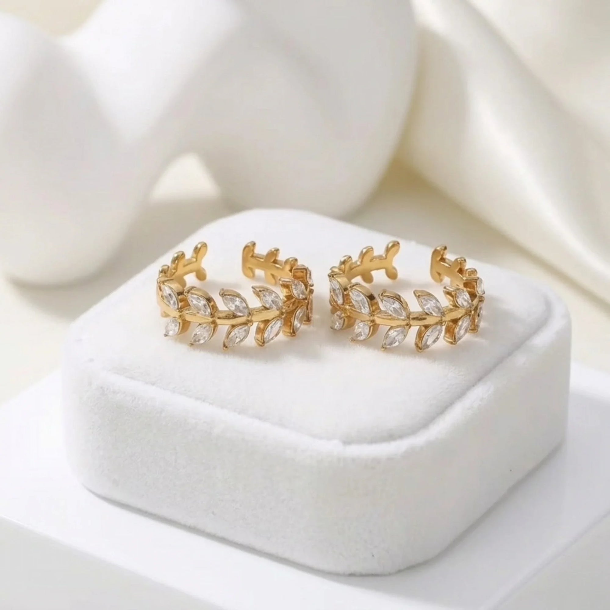 Lively Ring