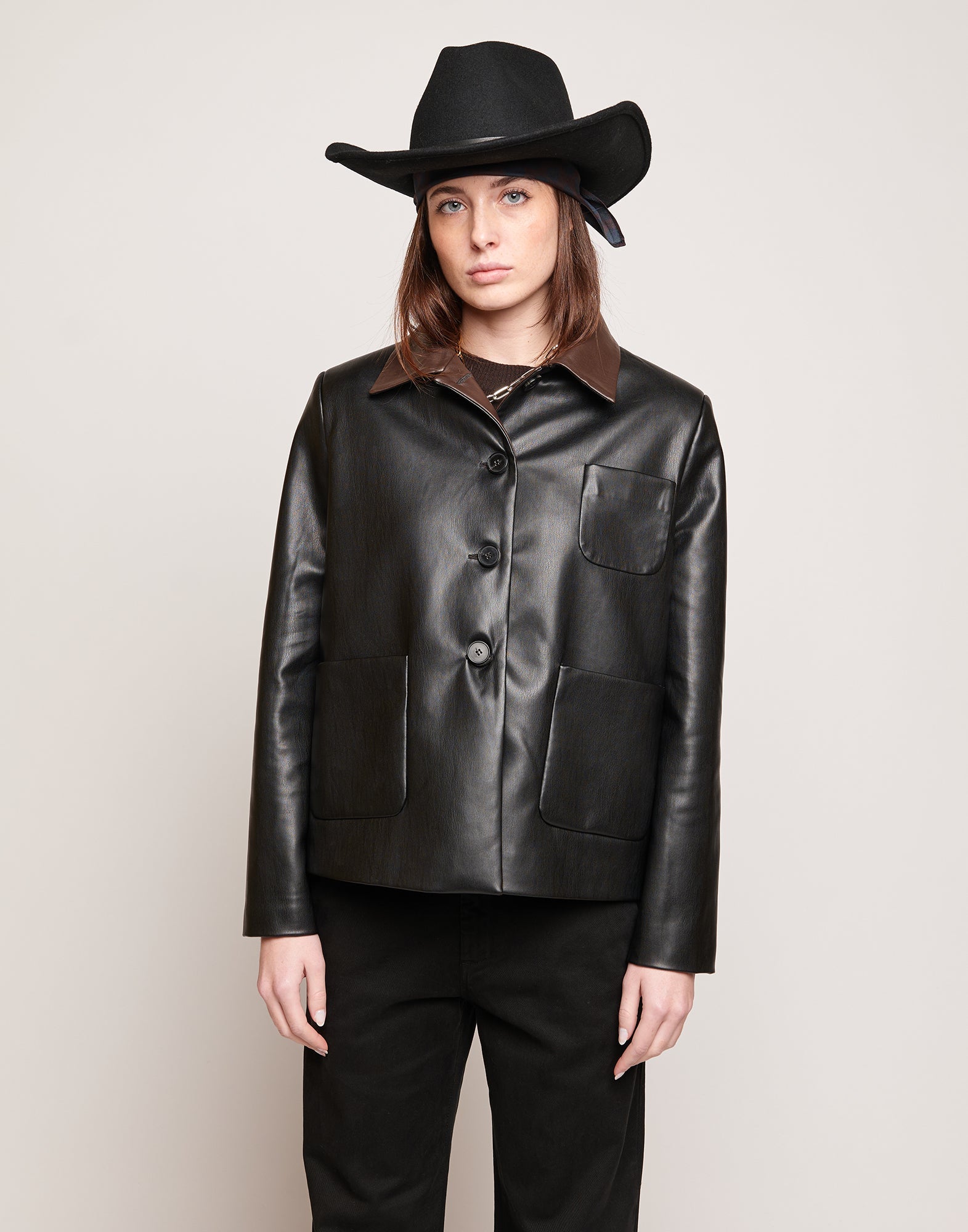 DOUUOD Giacca Scatolina in Eco Soft Leather con Collo a Contrasto Nero/Moro