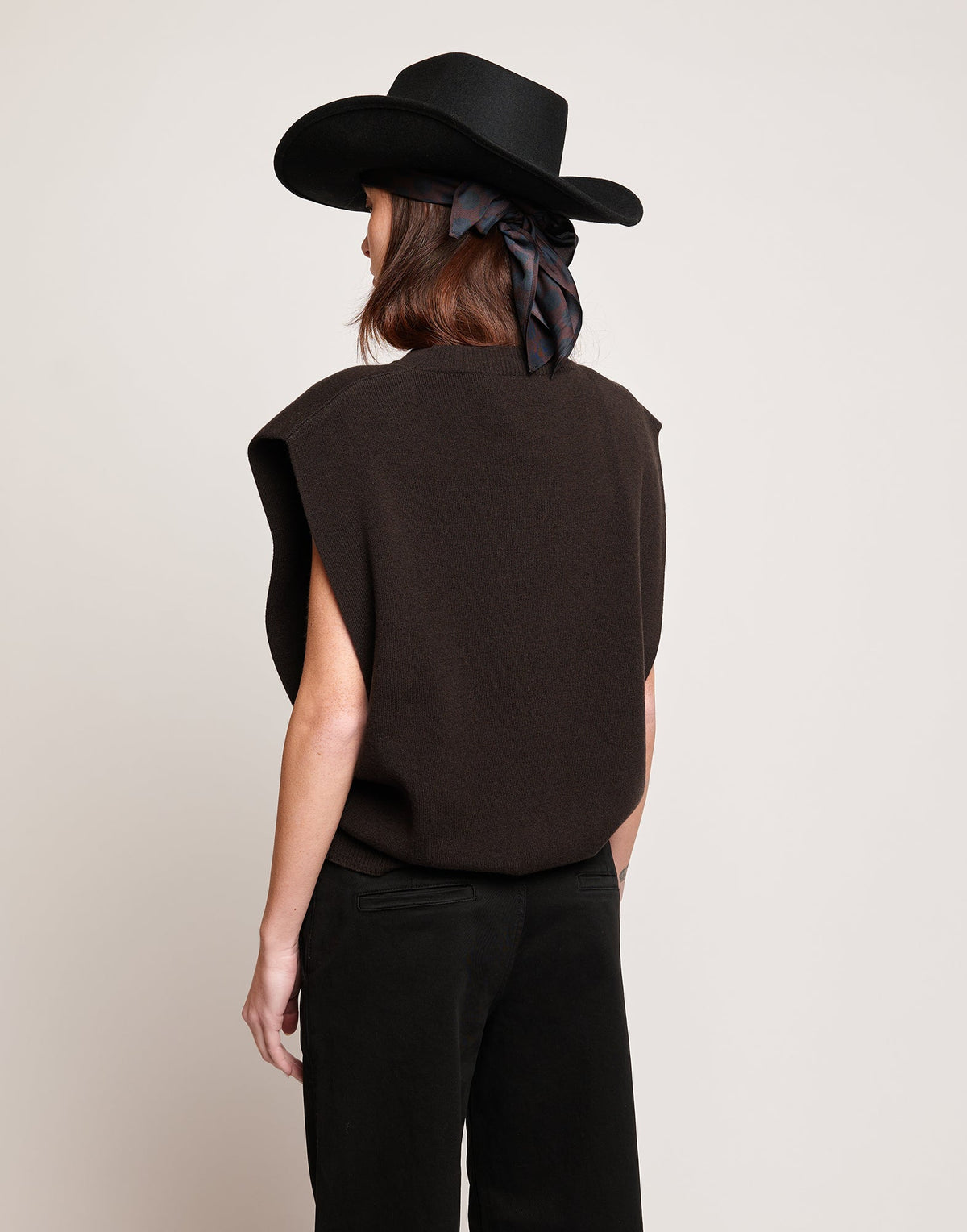 DOUUOD Gilet Girocollo in Lana e Cashmere Ciocco