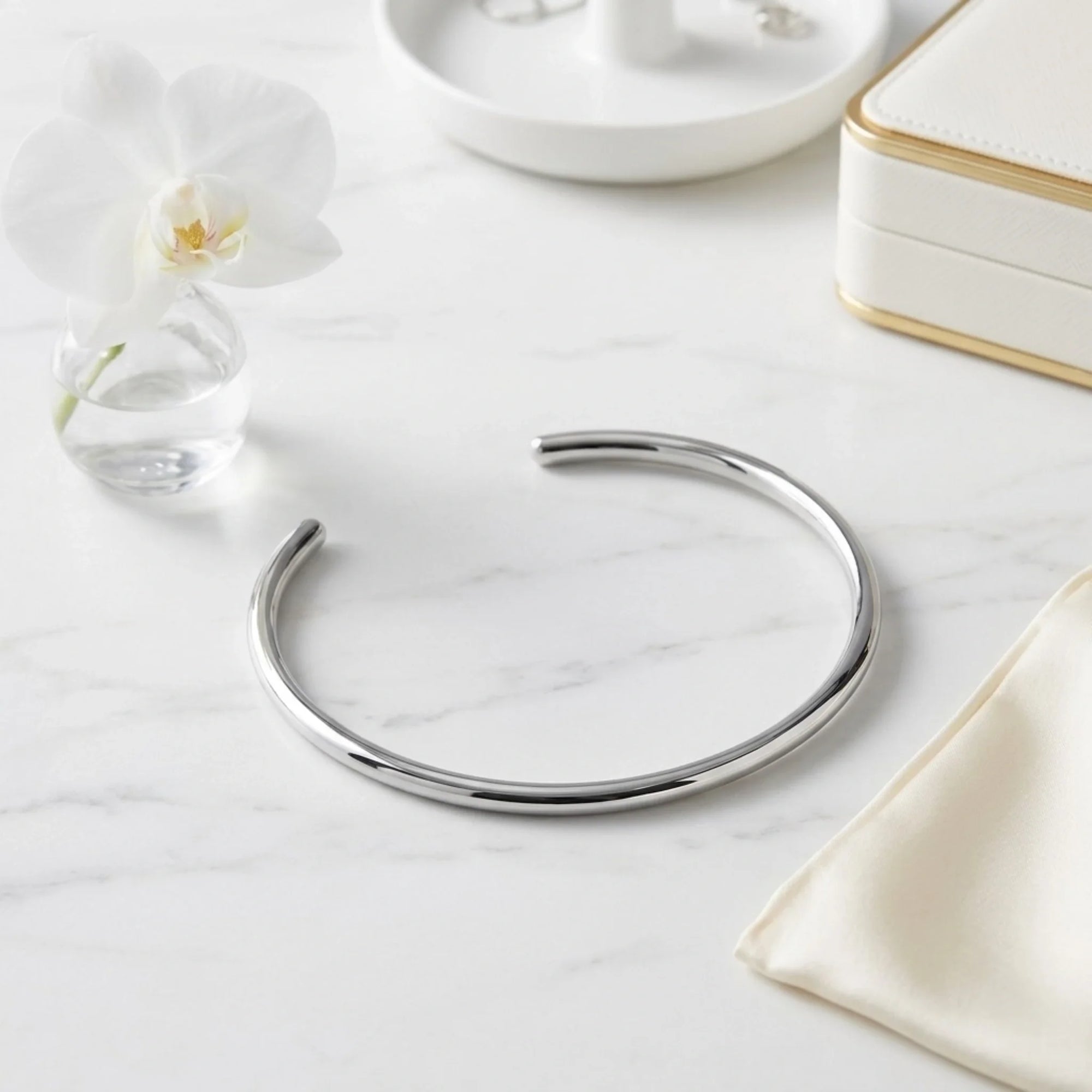 Flavia Choker