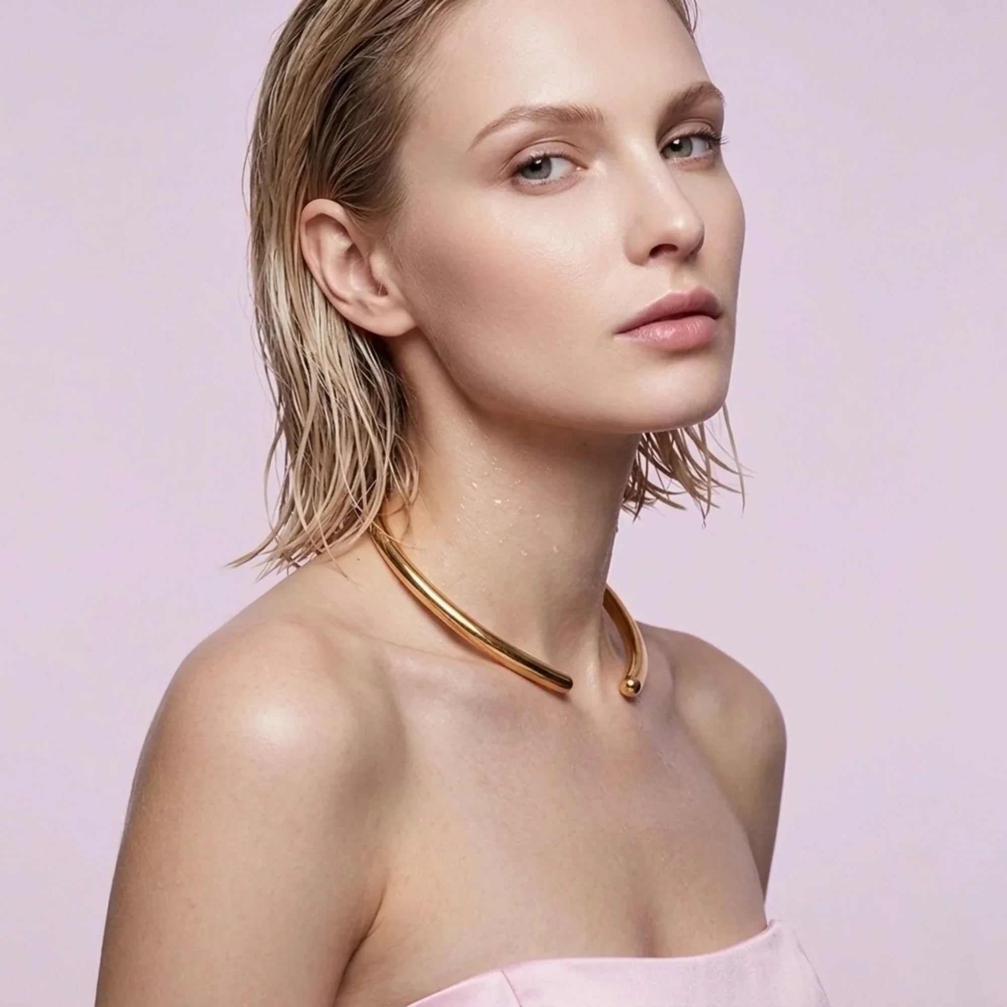 Flavia Choker