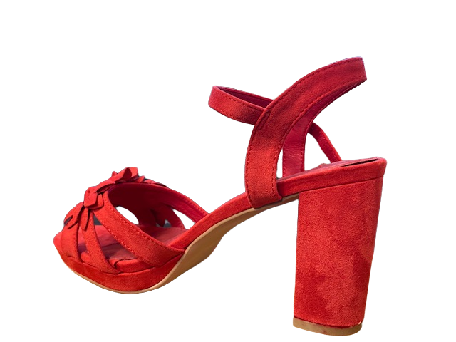 Xti women's heeled shoe with floral decoration on the Rolo 35044 red band