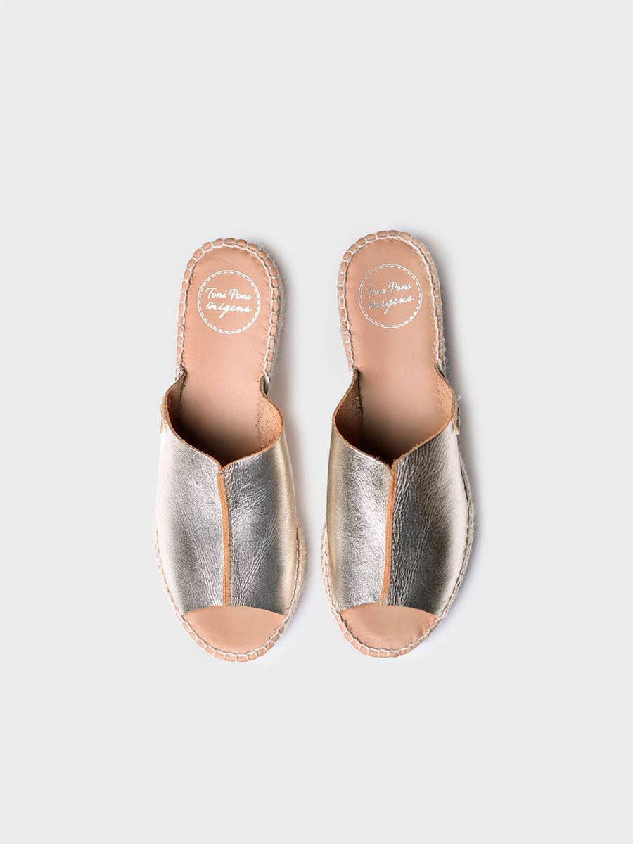 Ivonne Sandalo  Espadrillas in pelle platino aperte dietro Toni pons