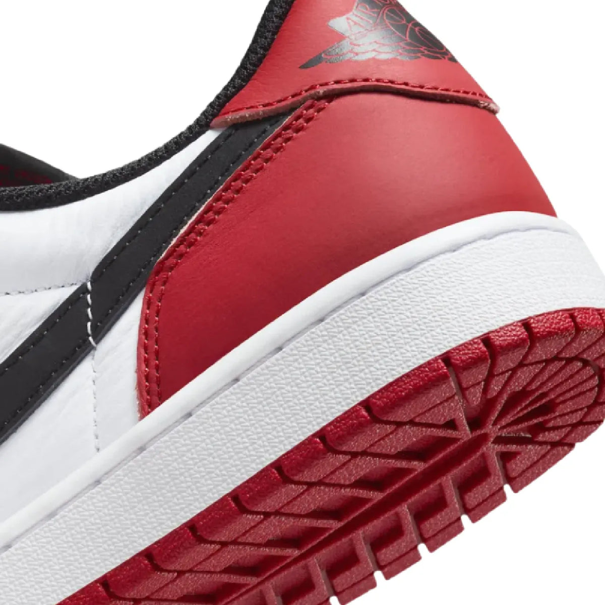 Jordan 1 Retro Low OG Black Toe (2023)
