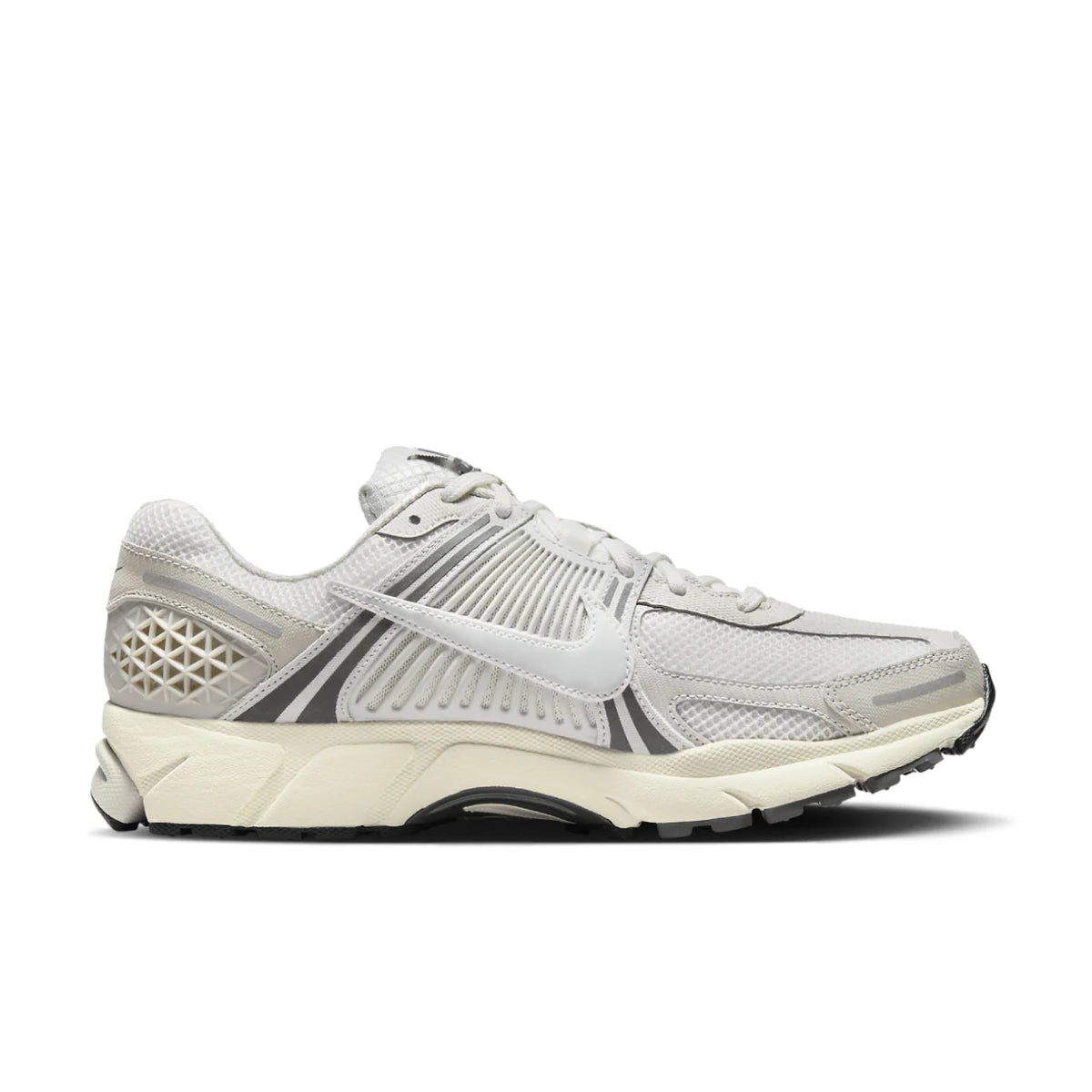 Nike Zoom Vomero 5 Platinum Tint