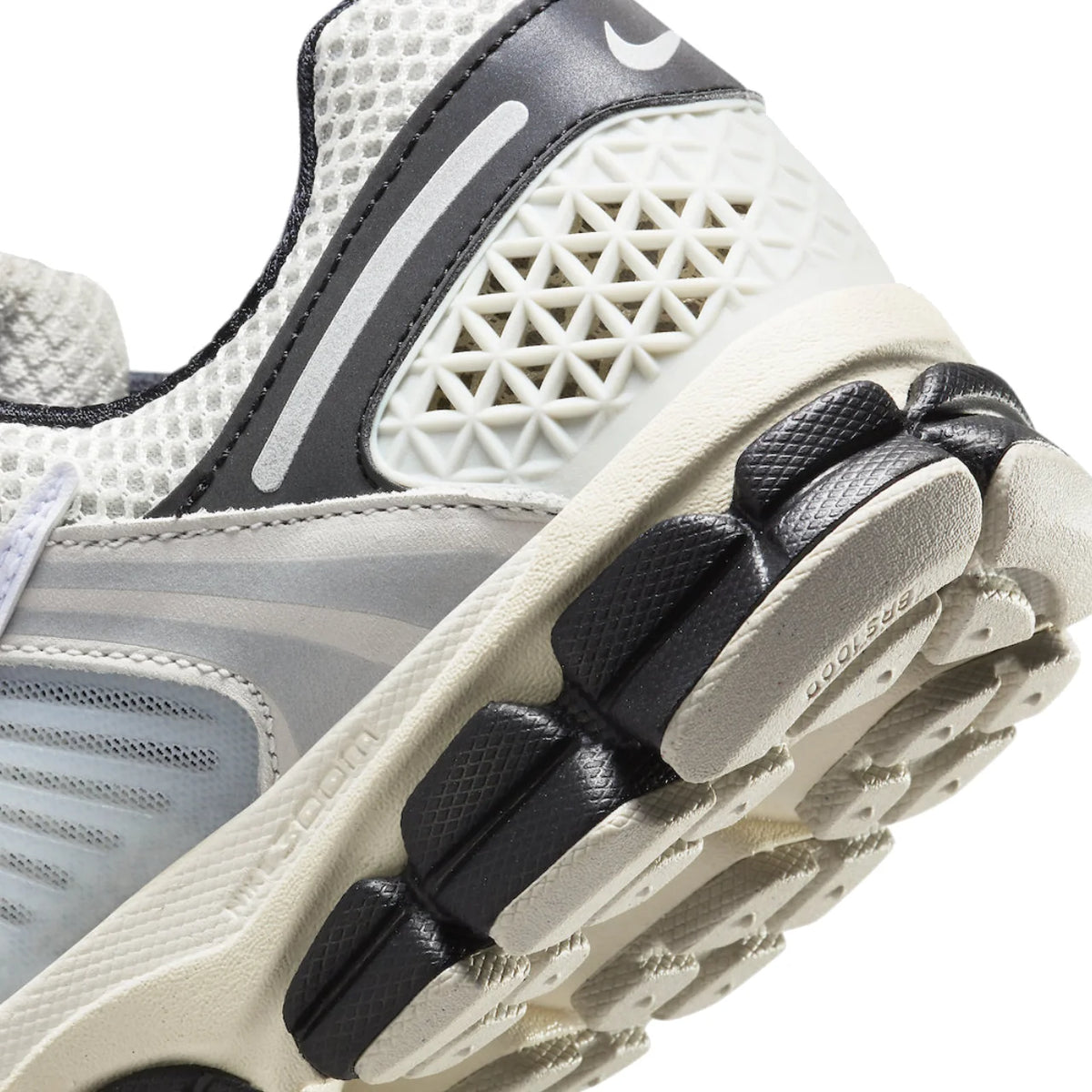 Nike Zoom Vomero 5 Supersonic Light Bone Black