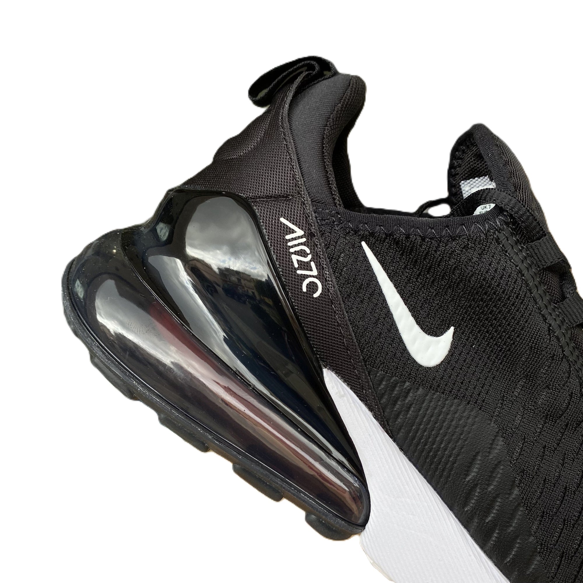 Nike AH8050-002 Air Max 270 Scarpa Uomo Nero Bianco - Comfort e Stile Leggendario