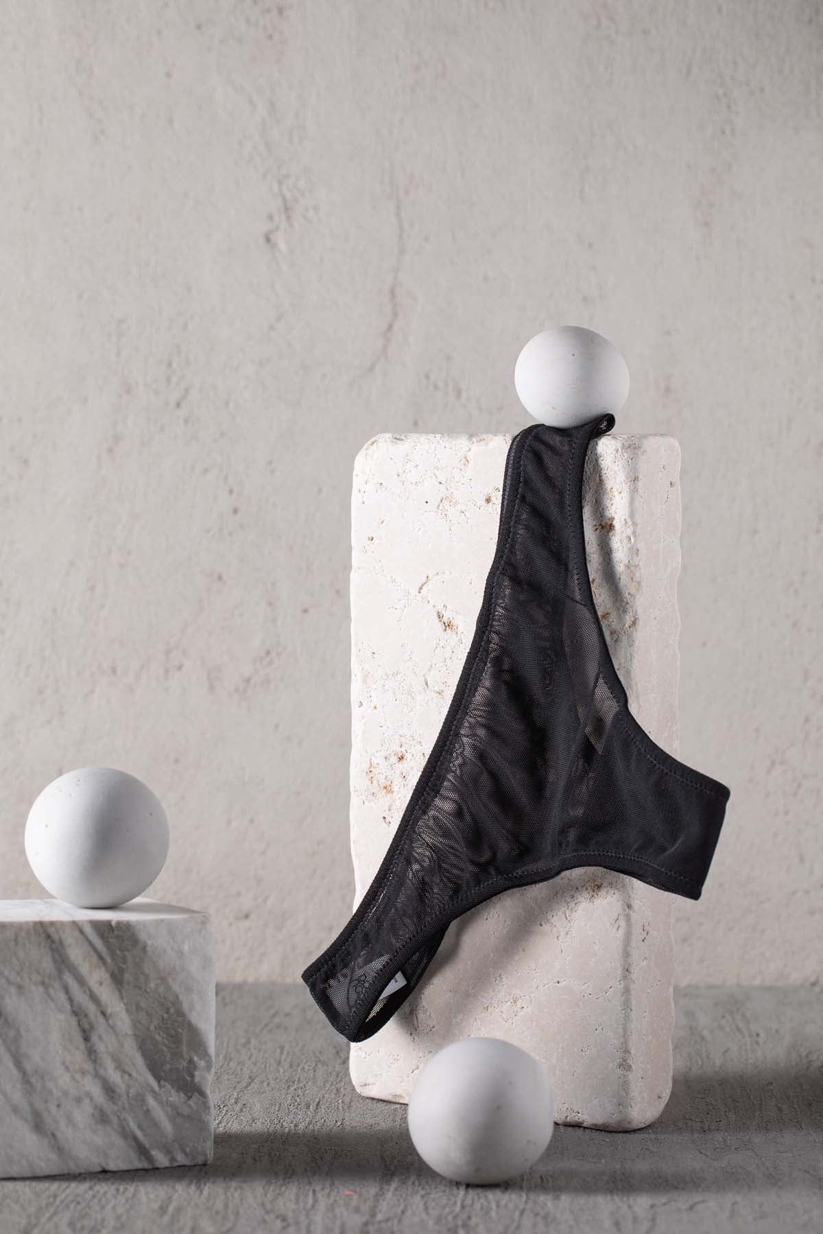 DOUUOD Slip a Brasiliana in Tulle Elasticizzato Nero