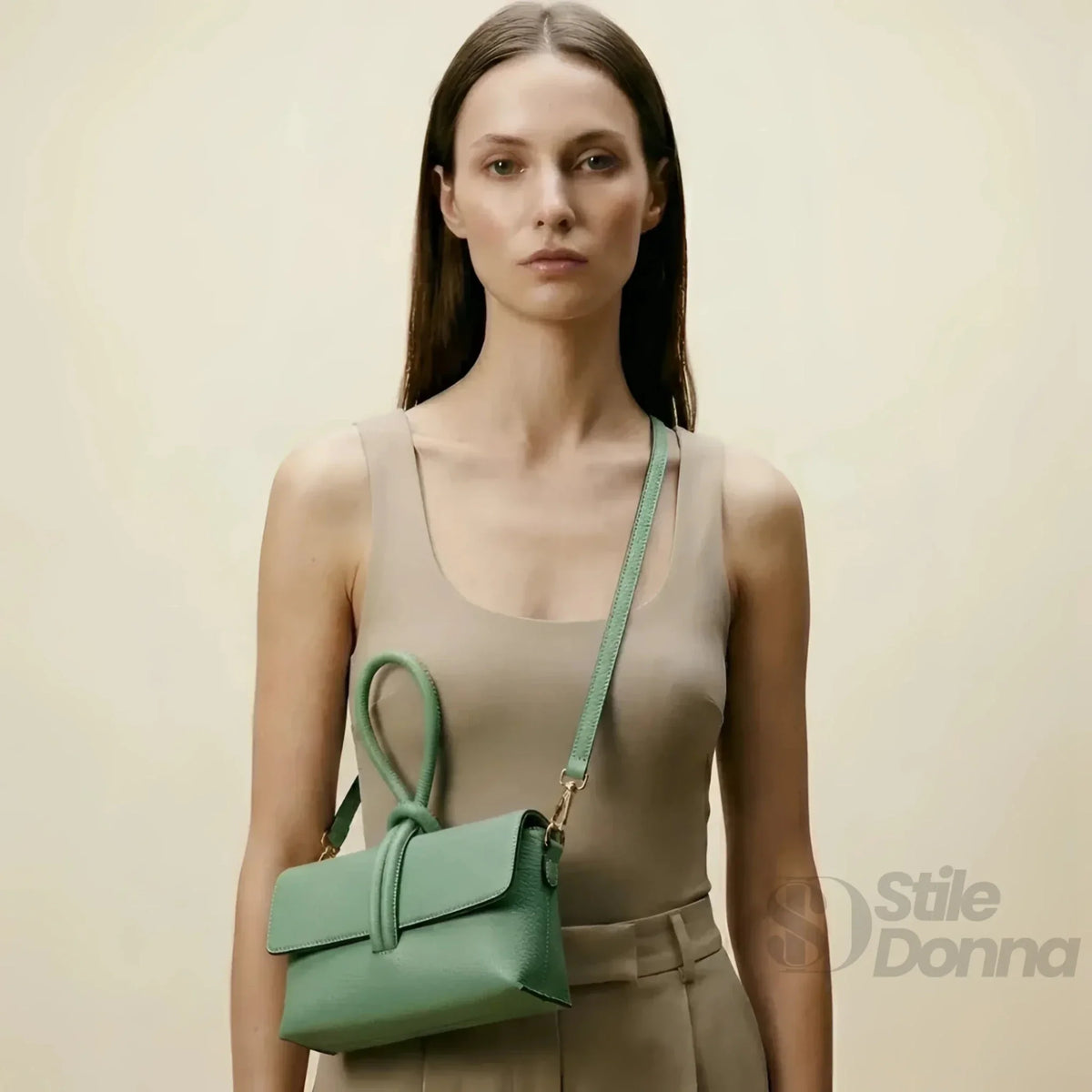 Pochette Verde Menta con Zip