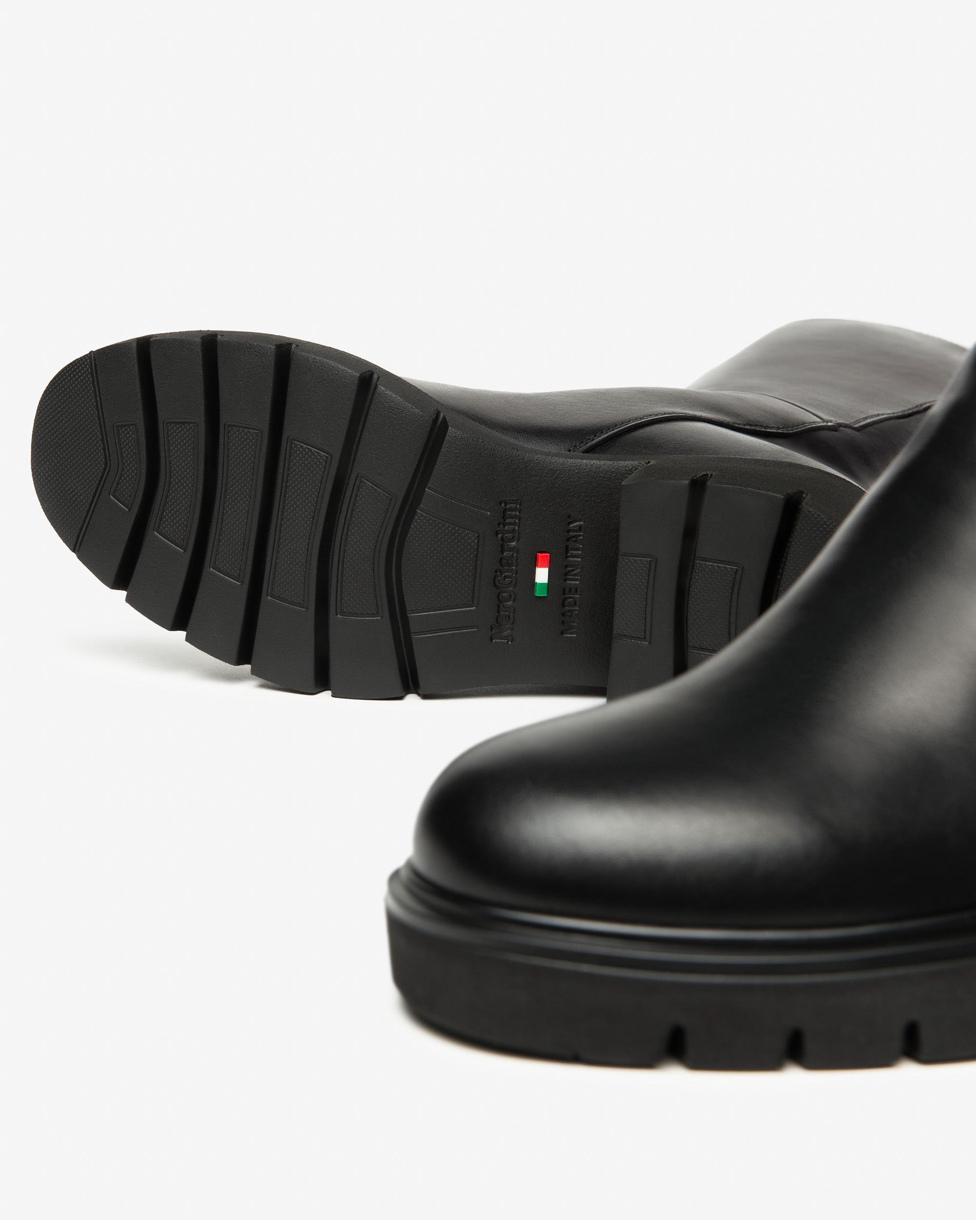 NeroGiardini-stivali-donna-in-pelle- I514821D-100-shoesstyle