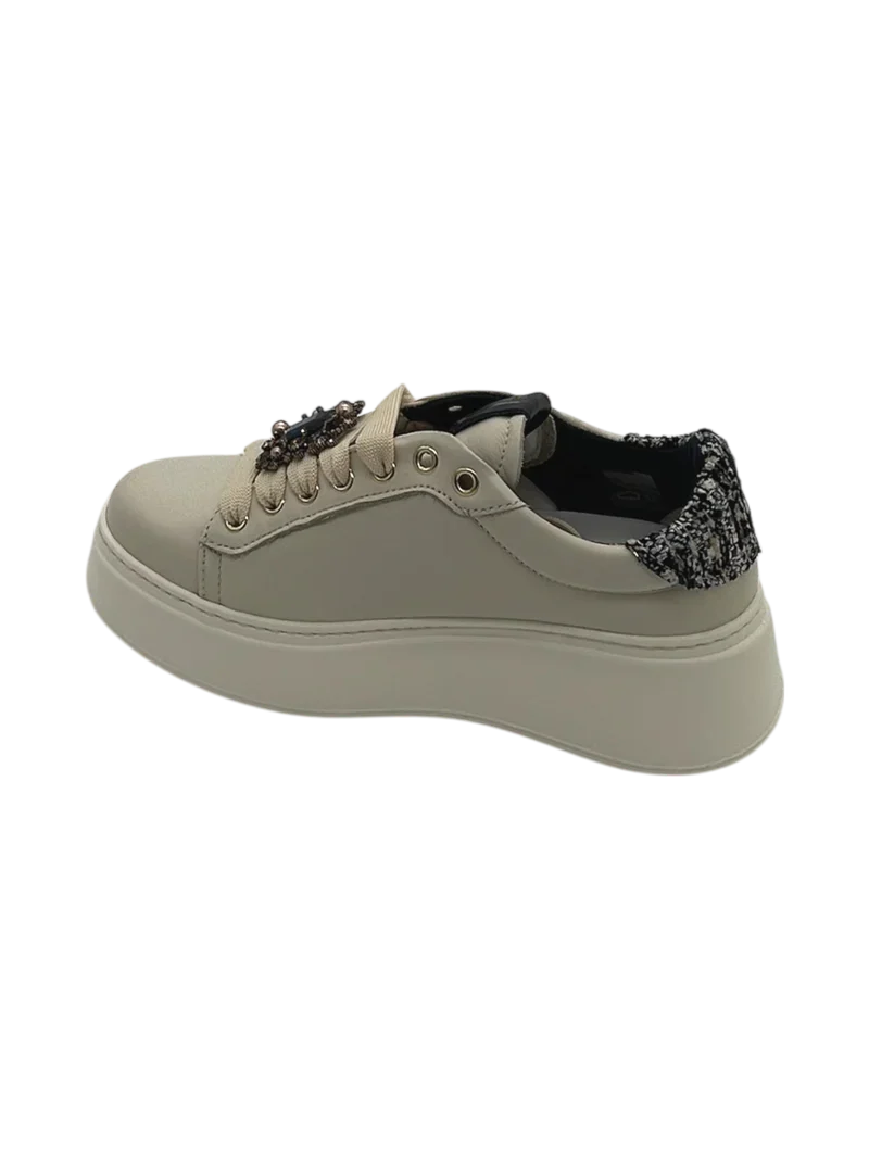 GIO+ Sneakers Donna PIA424 Pelle Panna con Gioielli blue e Dettagli Tweed